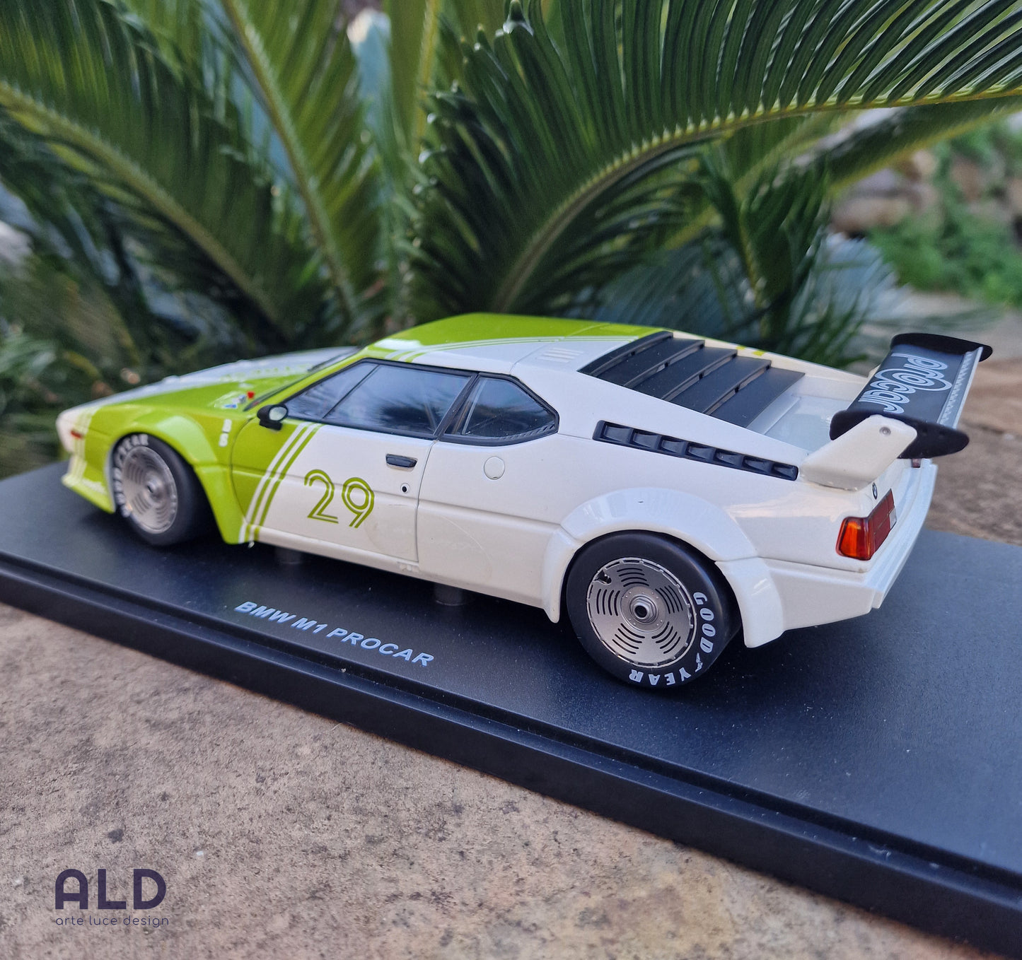 modellino auto scala 1/18 bmw M1 procar modellini diecast da collezione werk83