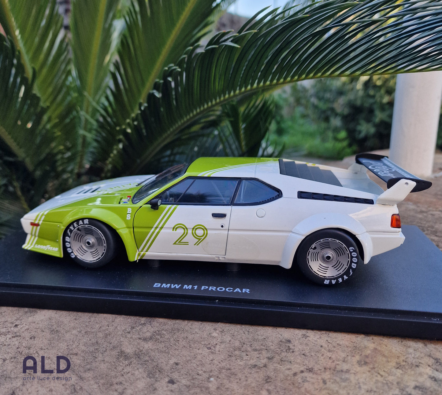 modellino auto scala 1/18 bmw M1 procar modellini diecast da collezione werk83