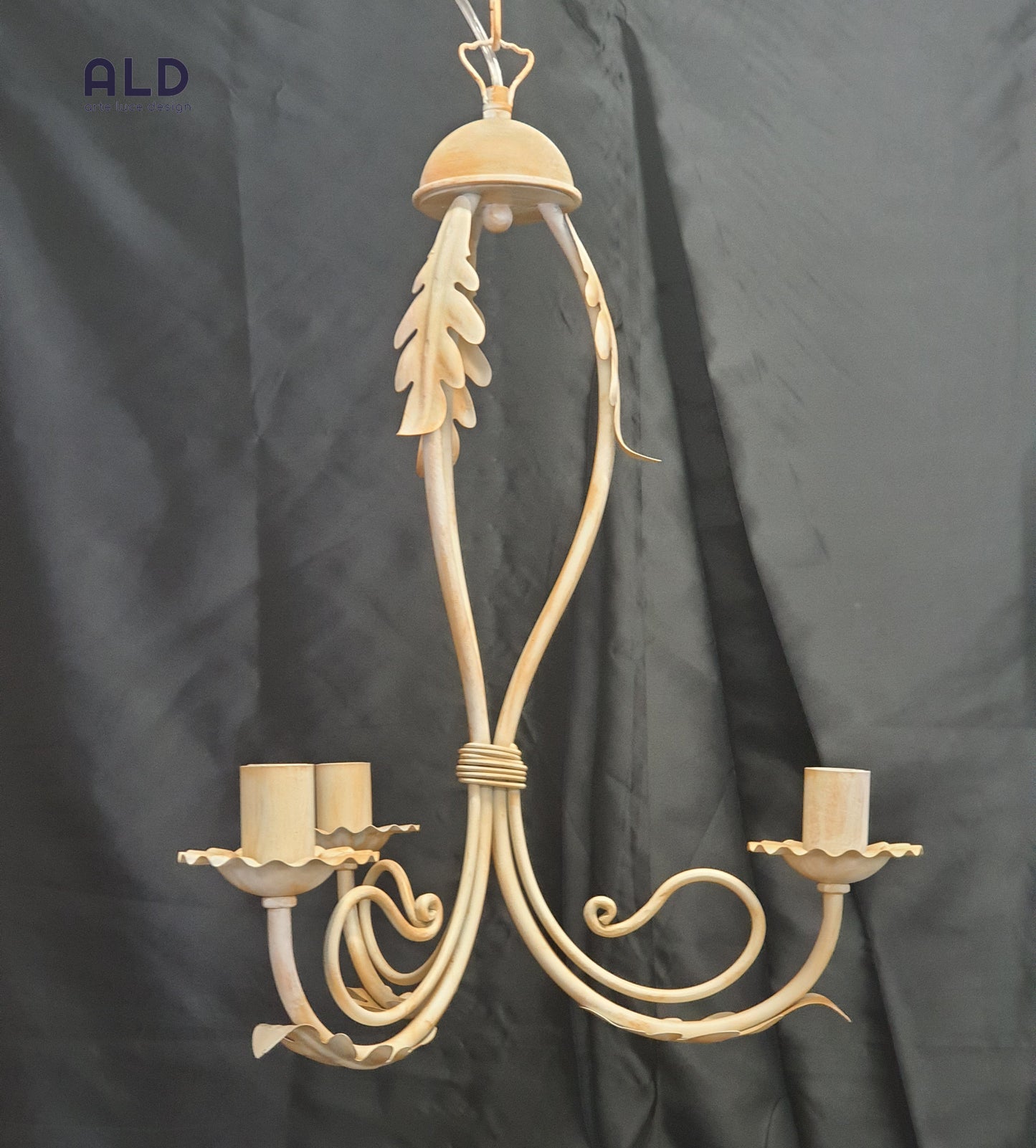 Lampadario classico in ferro battuto avorio e oro ingresso bagno 3 luci e14