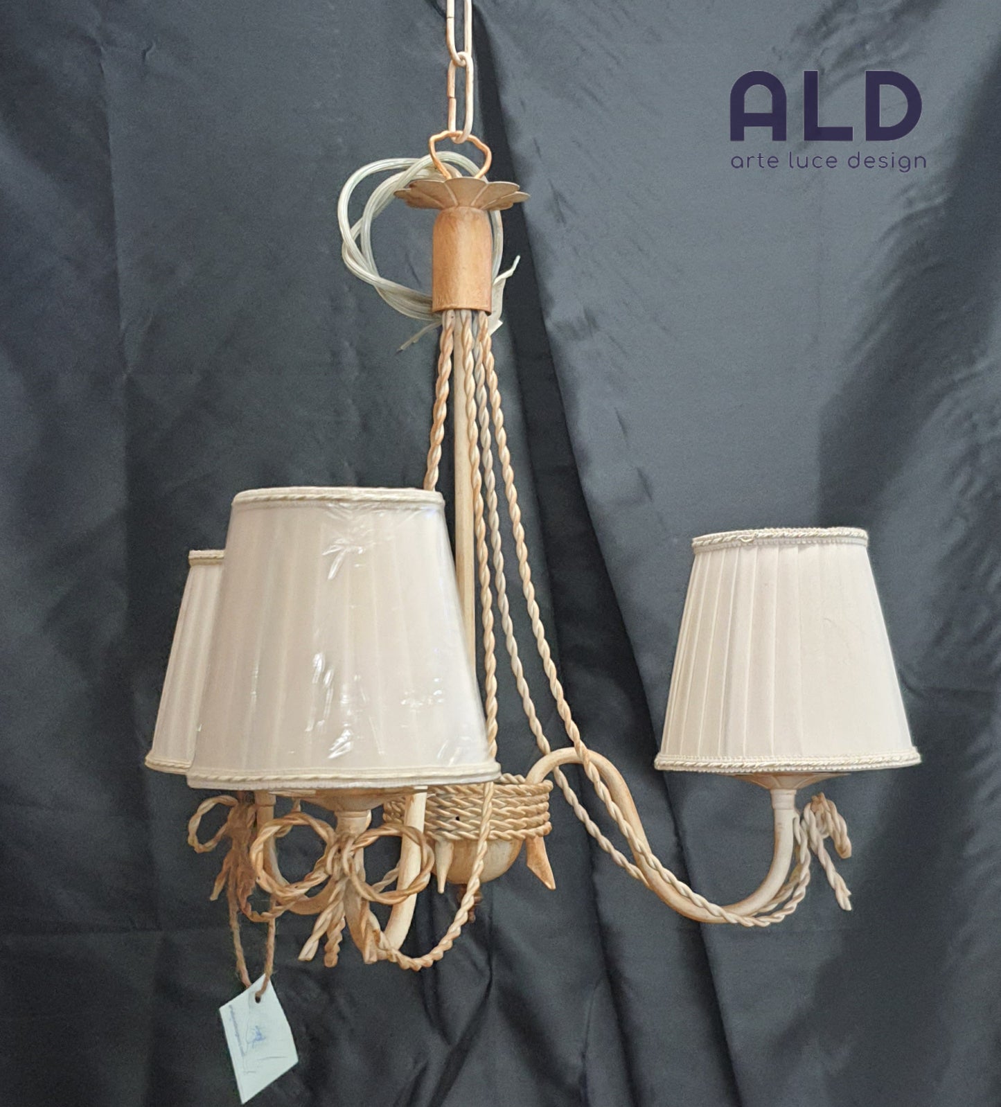 Lampadario classico in ferro battuto per cameretta ingresso corridoio 3 luci e14