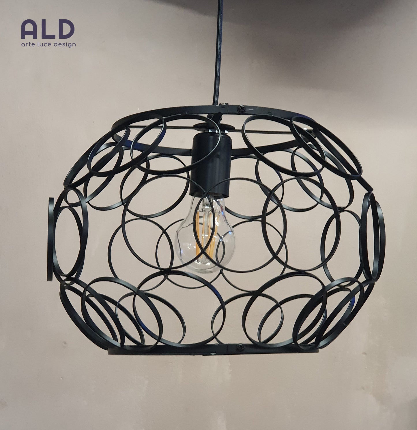 Lampadario moderno nero traforato per cucina bagno cameretta camera da letto