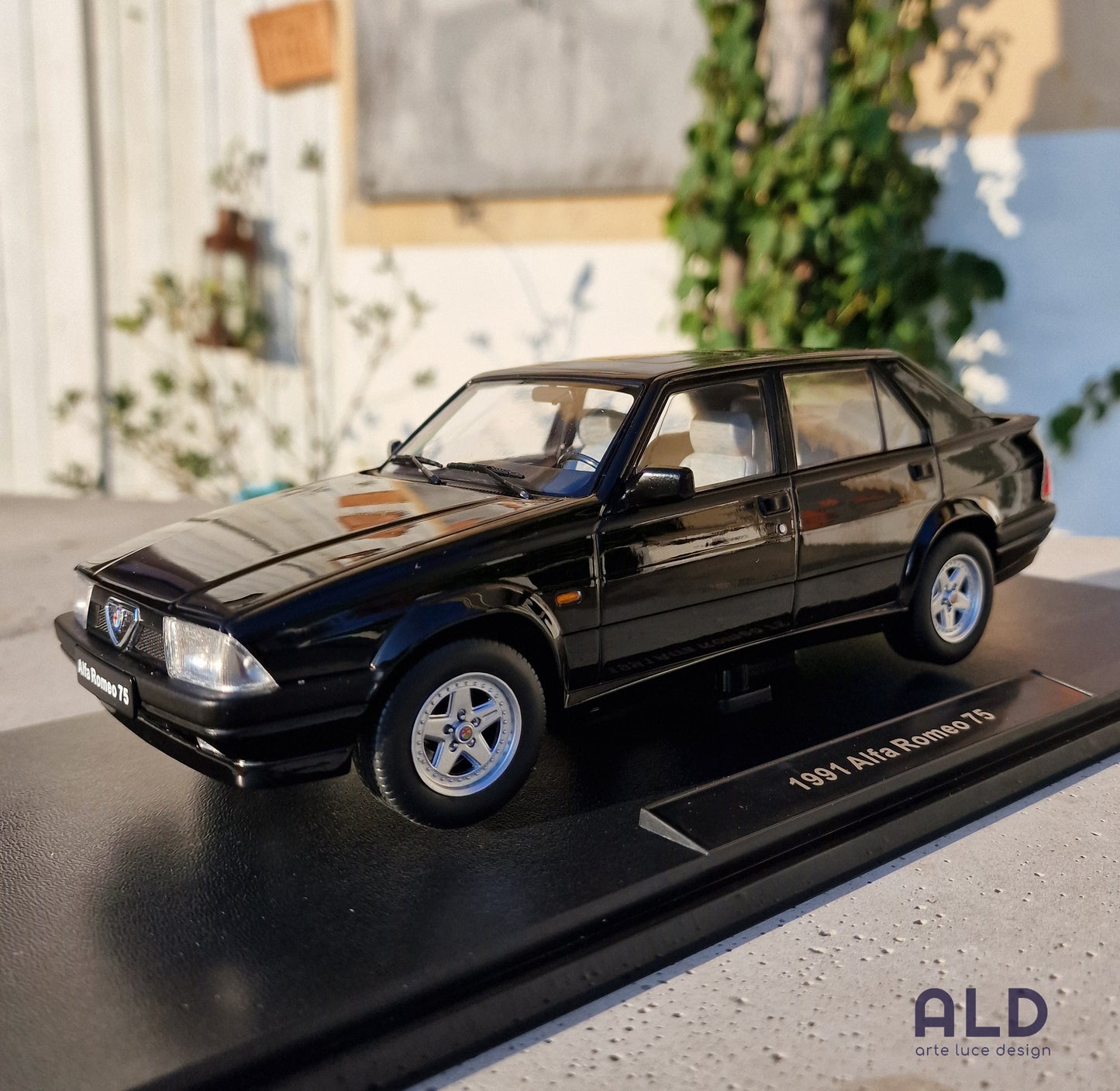 modellino auto scala 1;18 alfa romeo 75 del 1991 N modellini diecast