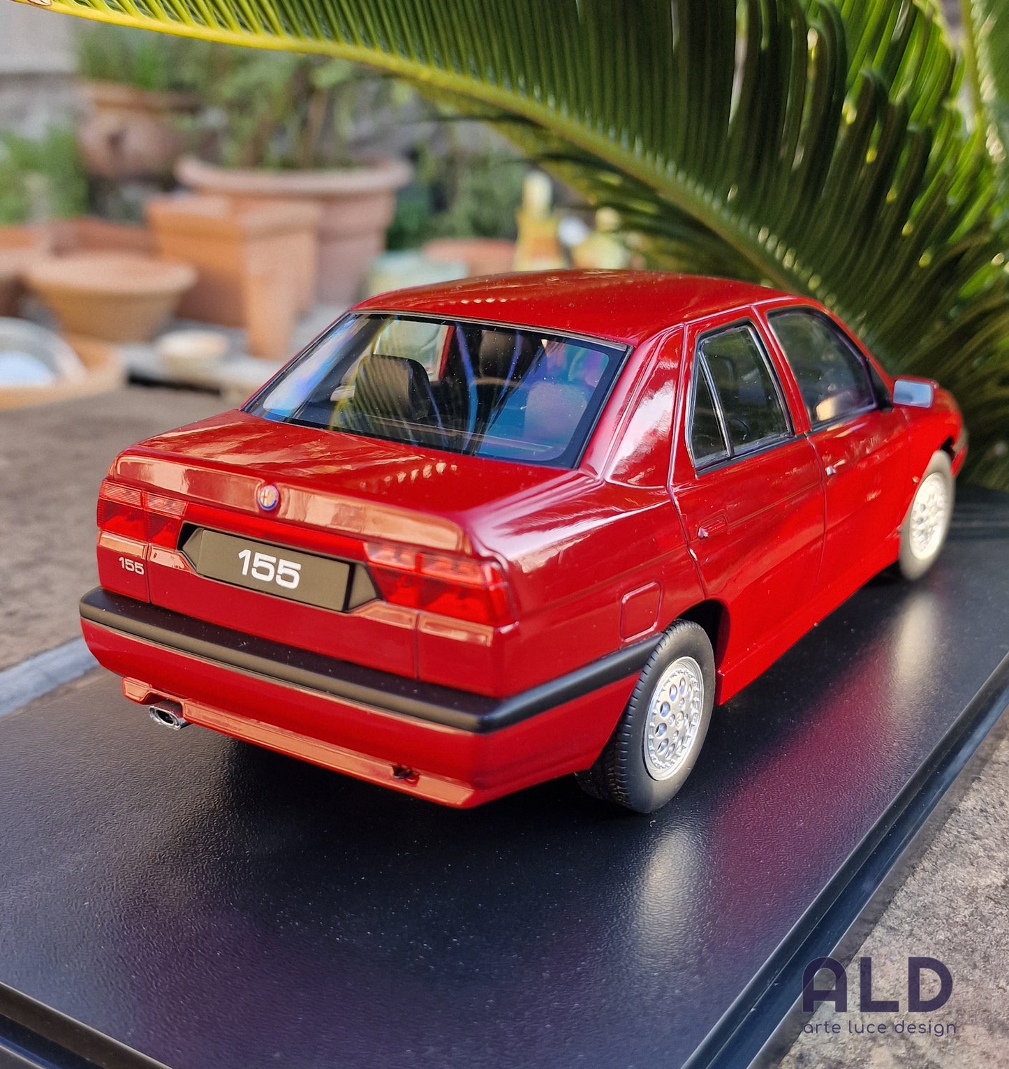 modellino auto scala 1/18 alfa romeo 155 del 1996 modellini diecast triple9