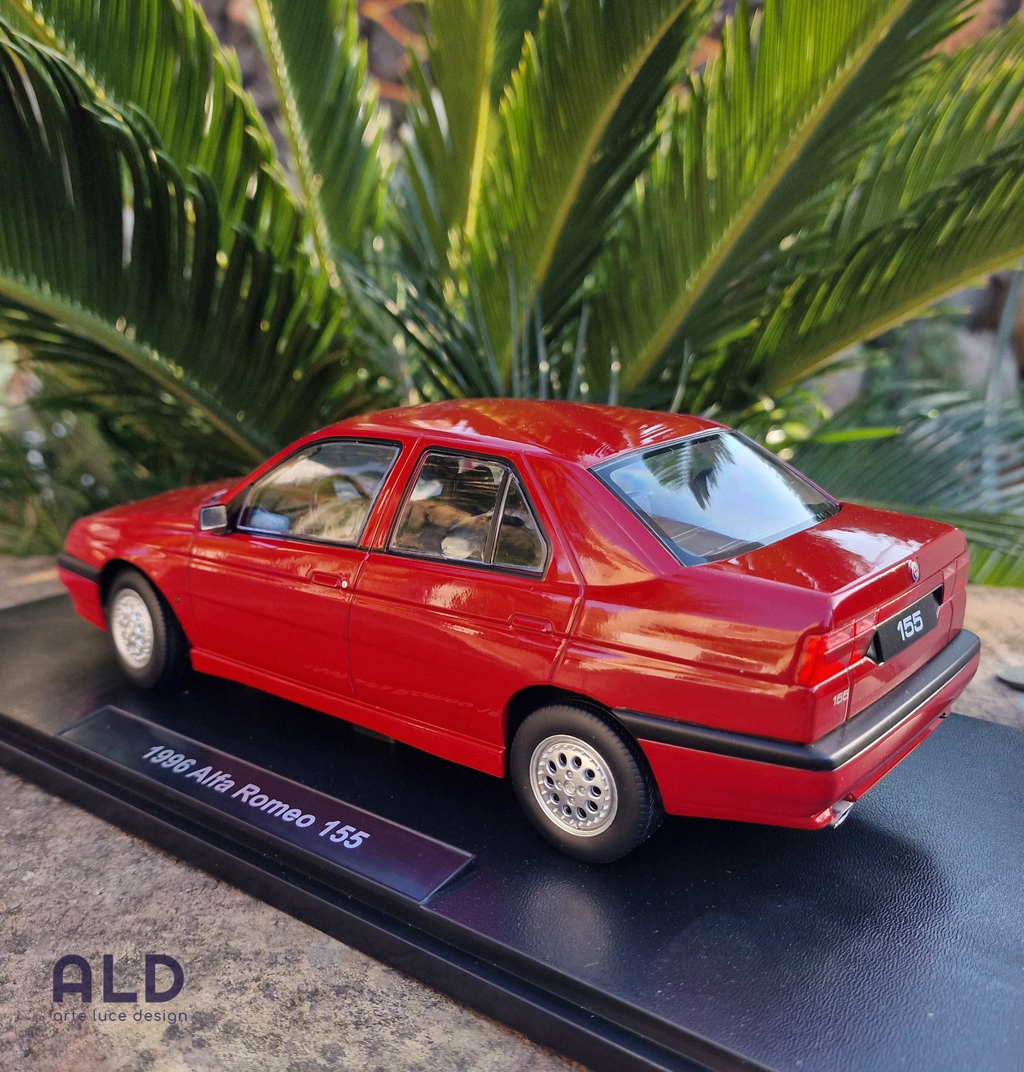 modellino auto scala 1/18 alfa romeo 155 del 1996 modellini diecast triple9