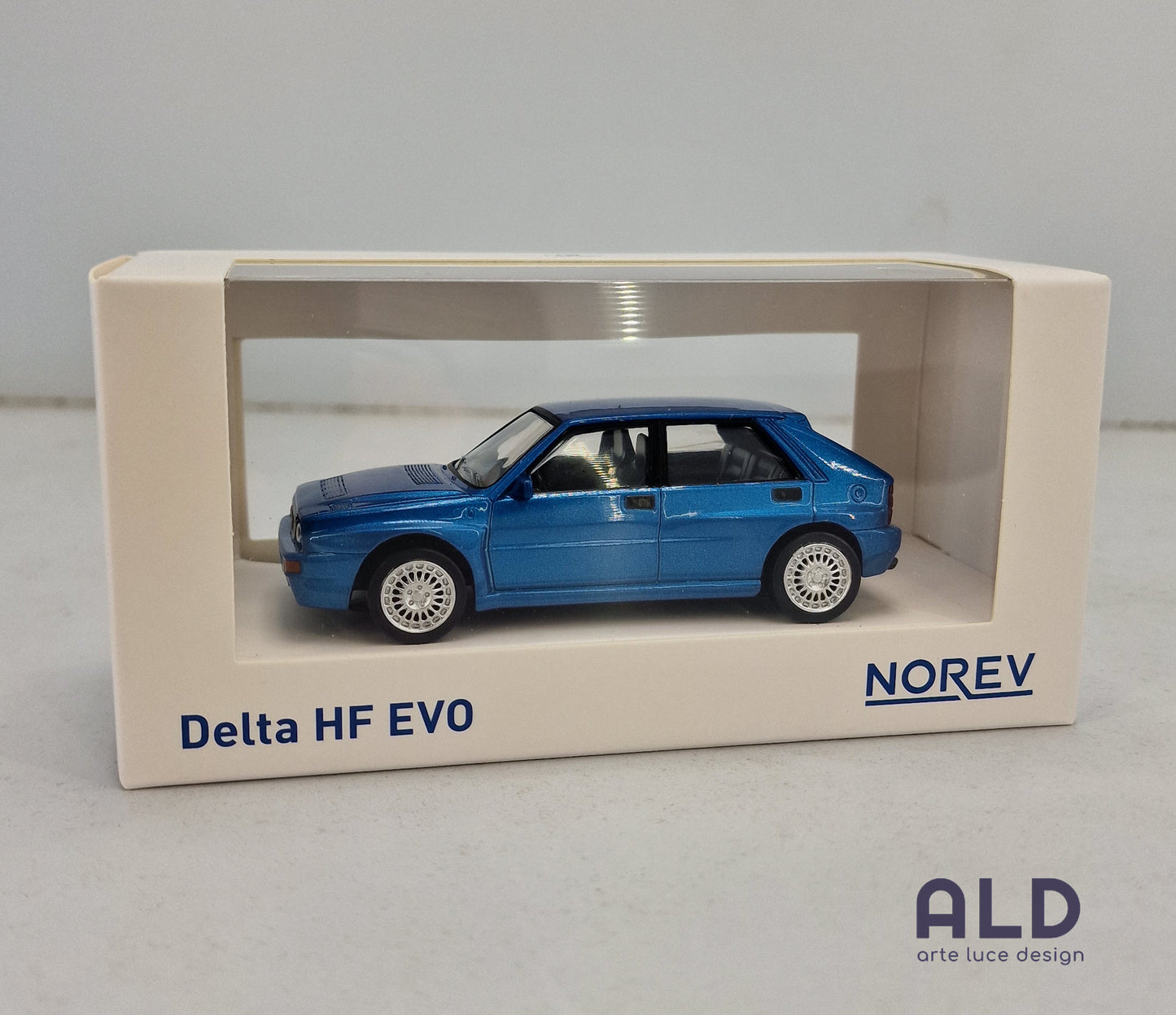 modellino auto scala 1/43 lancia delta hf integrale evo modellini norev diecast