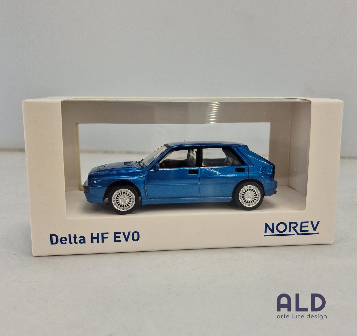 modellino auto scala 1/43 lancia delta hf integrale evo modellini norev diecast