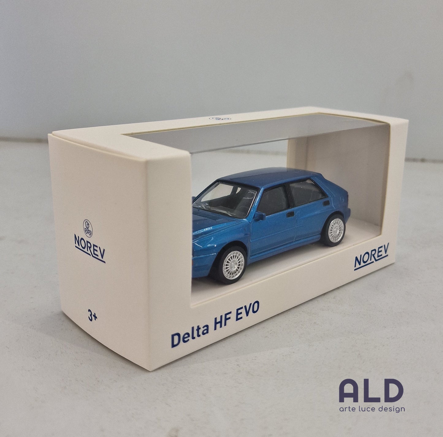 modellino auto scala 1/43 lancia delta hf integrale evo modellini norev diecast