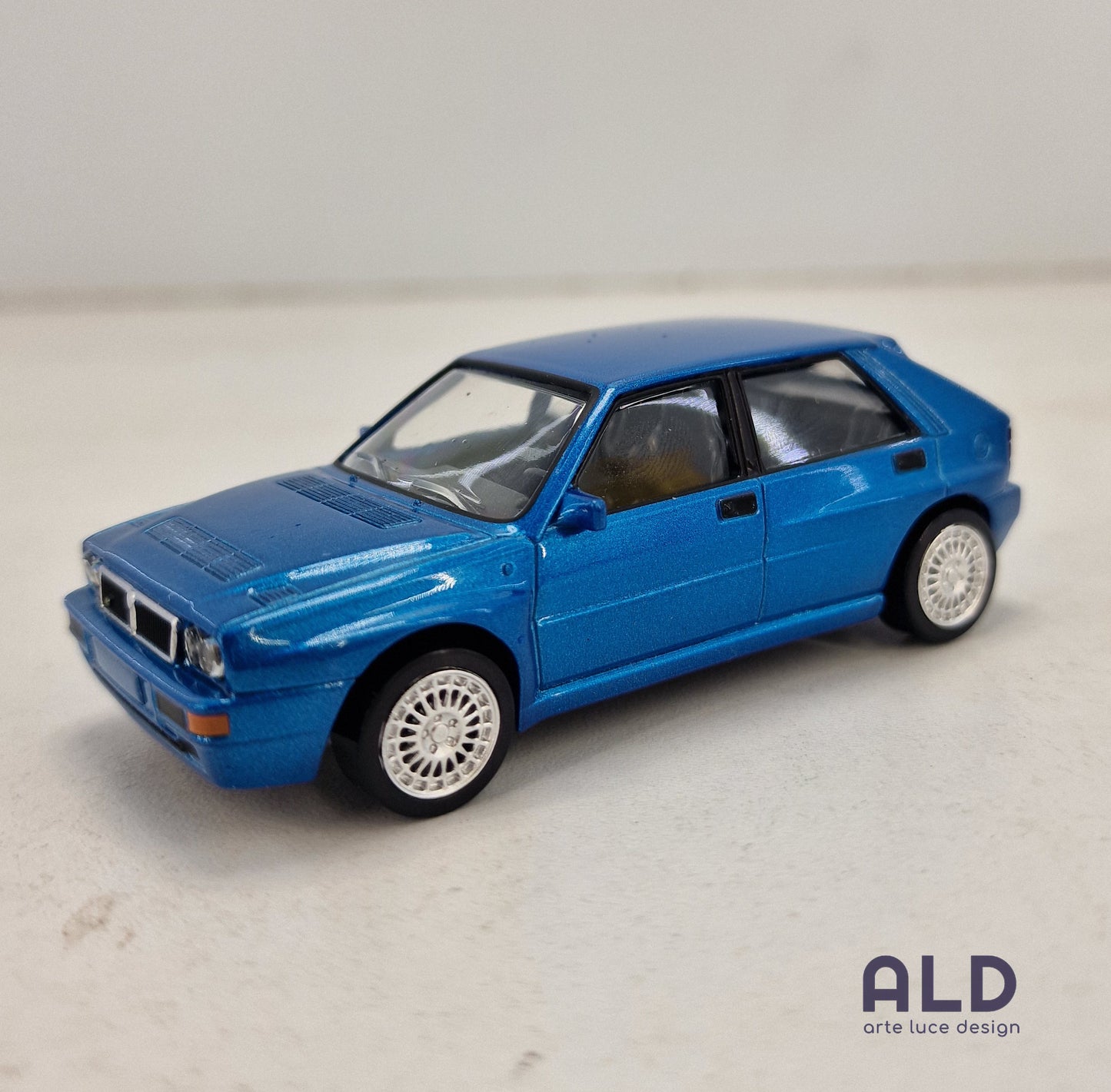 modellino auto scala 1/43 lancia delta hf integrale evo modellini norev diecast