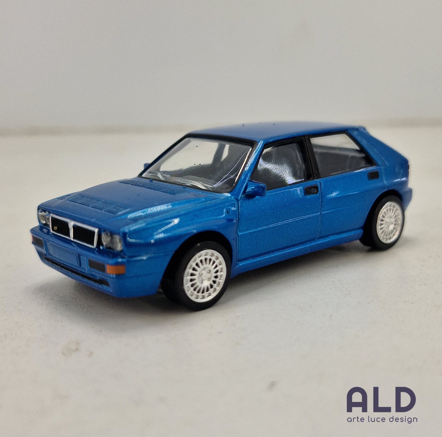 modellino auto scala 1/43 lancia delta hf integrale evo modellini norev diecast