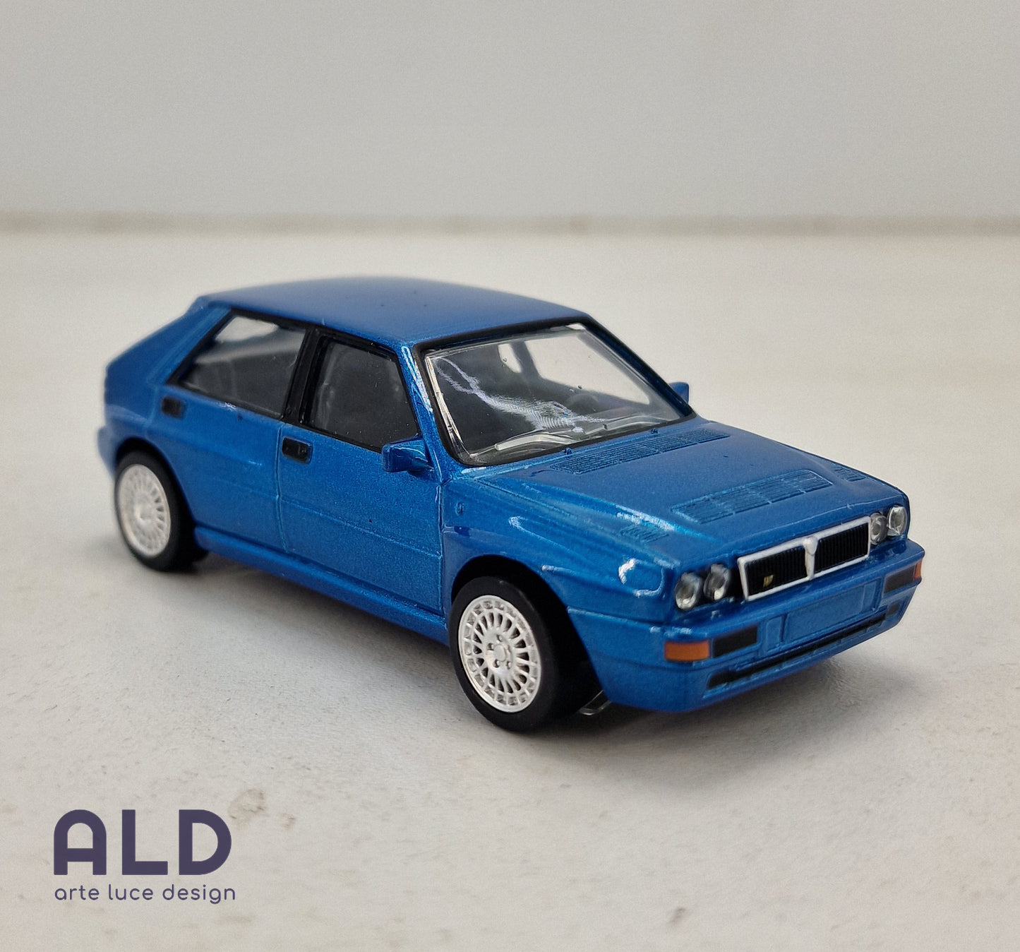 modellino auto scala 1/43 lancia delta hf integrale evo modellini norev diecast