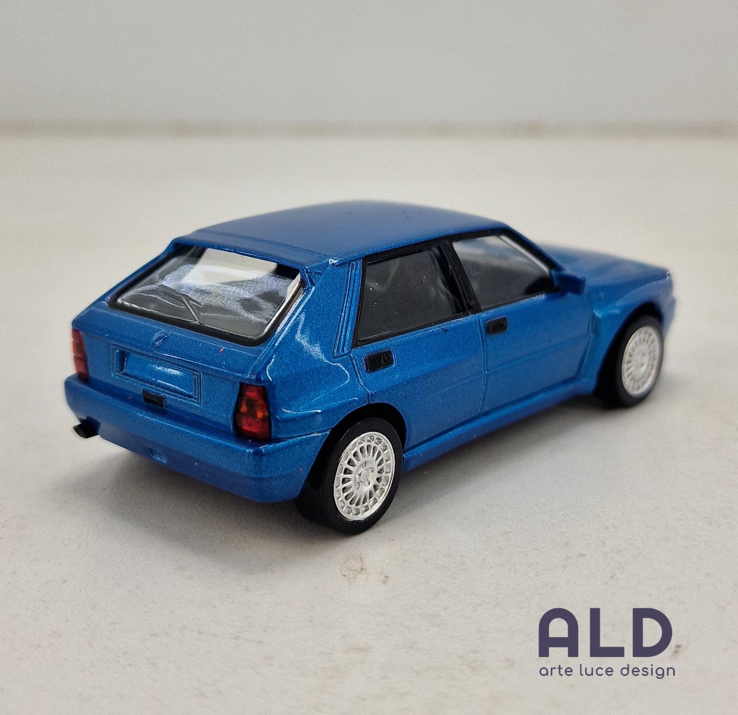 modellino auto scala 1/43 lancia delta hf integrale evo modellini norev diecast