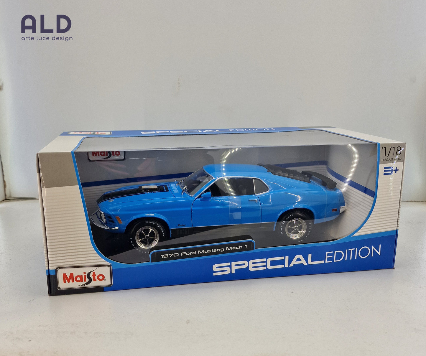 modellino auto scala 1/18 ford mustang mach 1 del 1970 della maisto