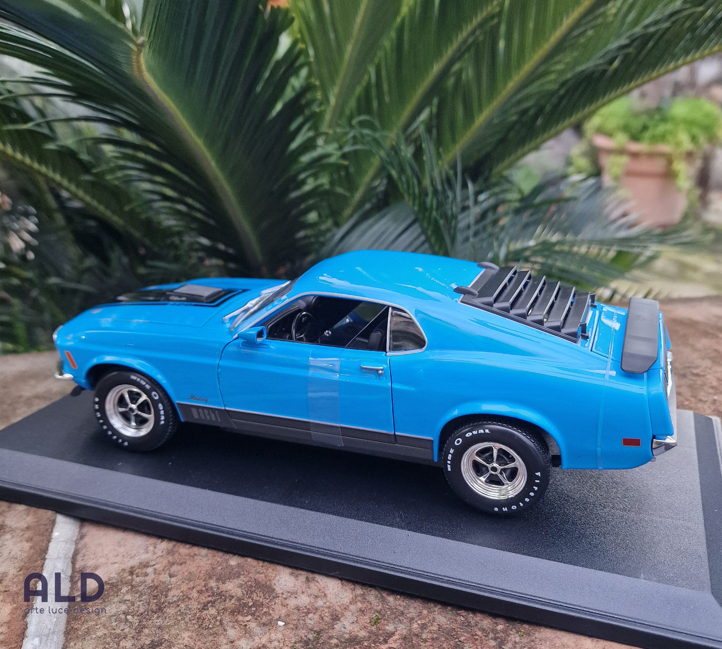 modellino auto scala 1/18 ford mustang mach 1 del 1970 della maisto