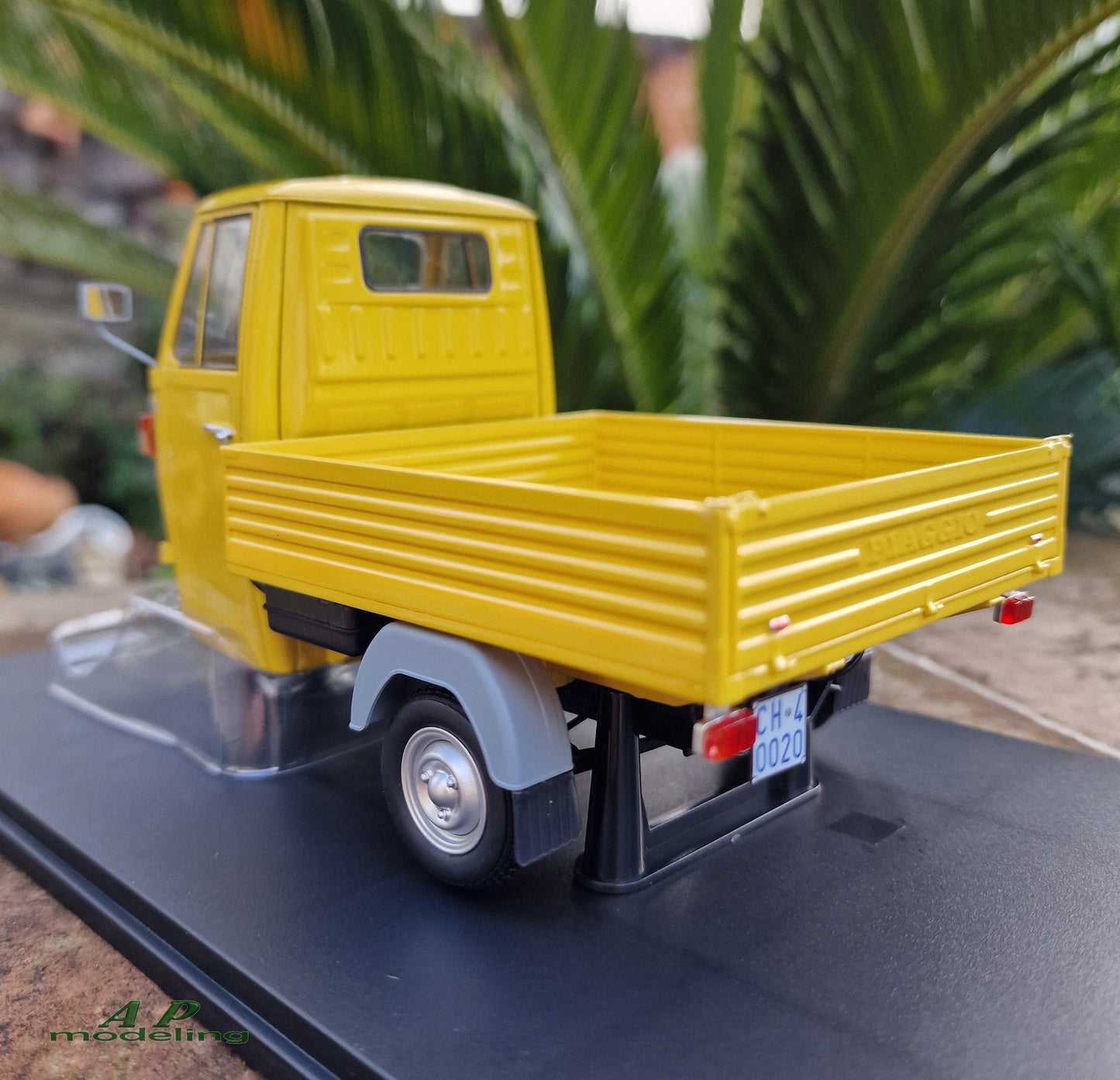 modellino ape piaggio 501 scala 1/18 modellini motocarro da collezione mitica G