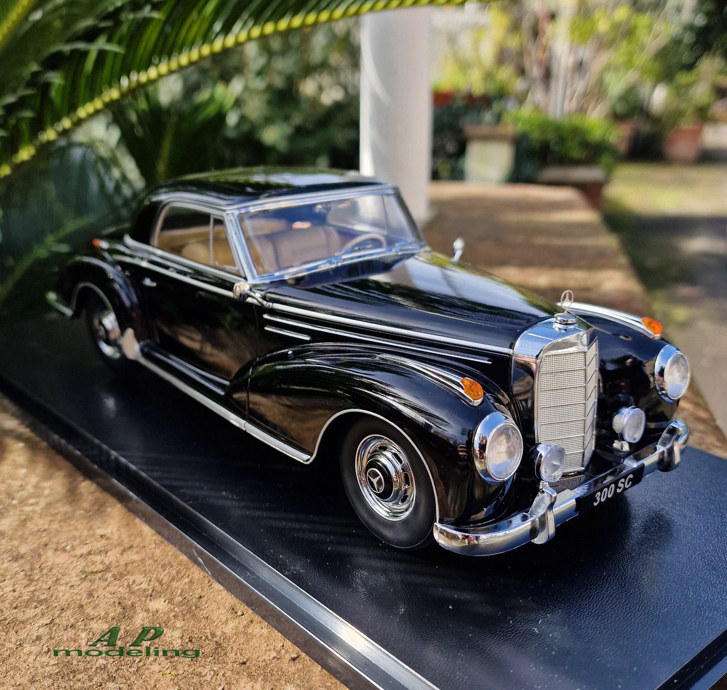 modellino auto scala 1/18 mercedes benz 300 sc coupè del 1955 modellini die cast