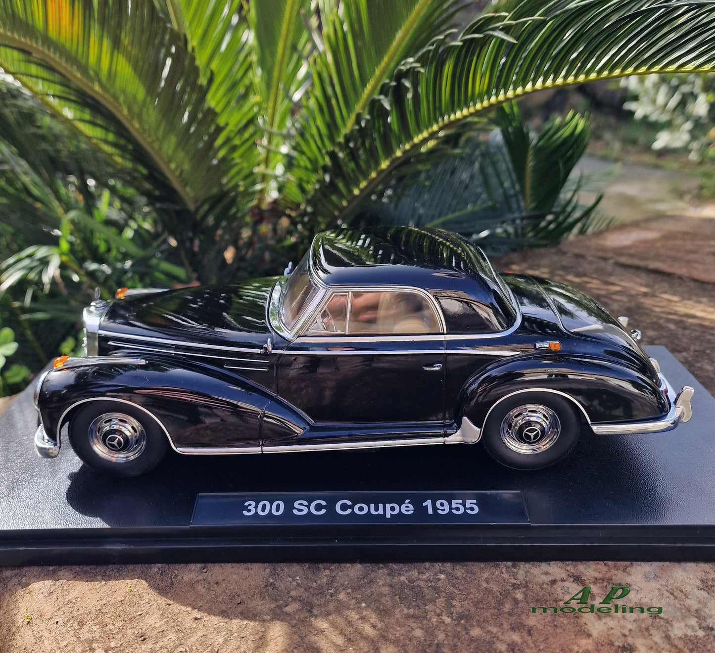 modellino auto scala 1/18 mercedes benz 300 sc coupè del 1955 modellini die cast