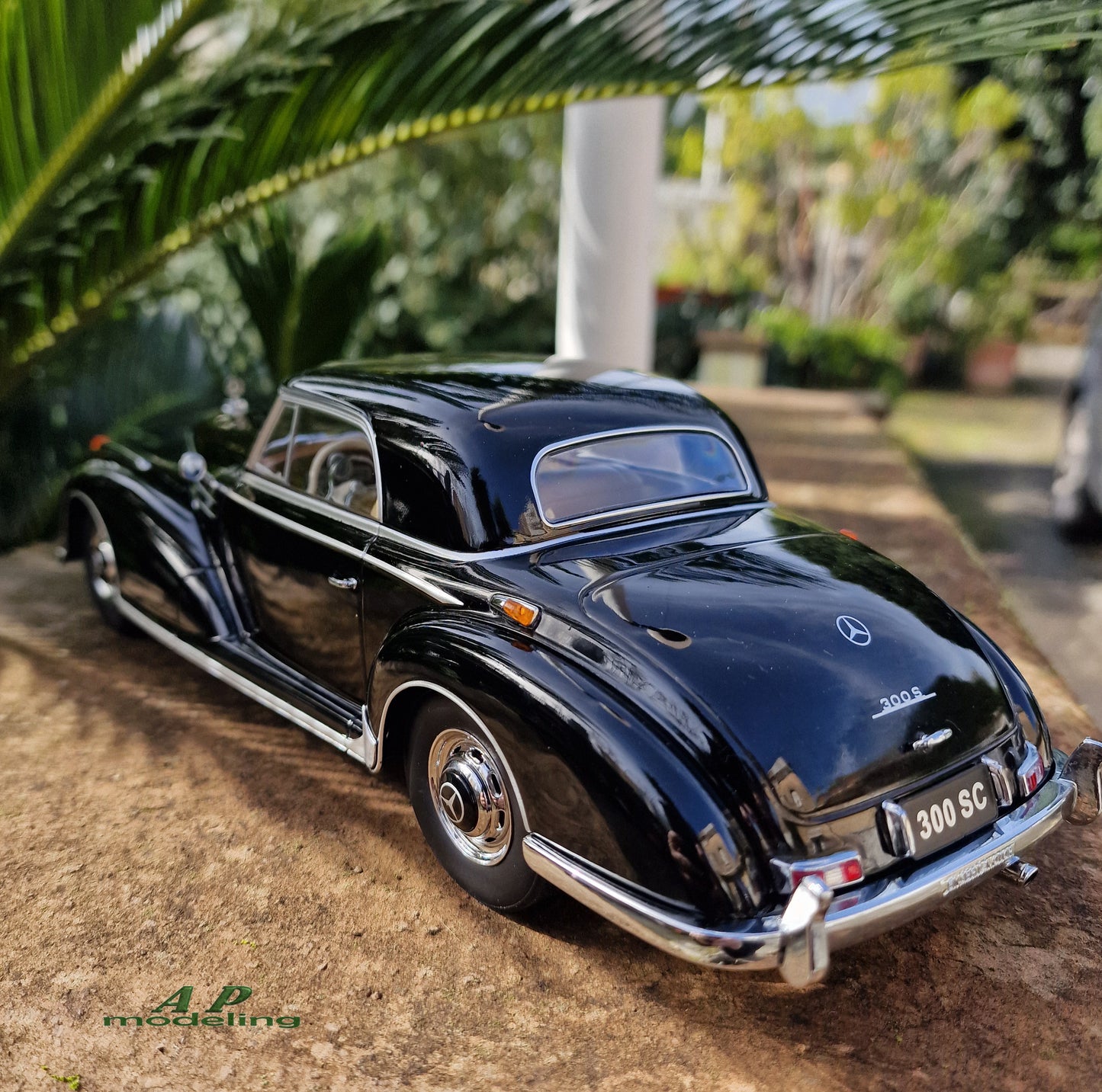 modellino auto scala 1/18 mercedes benz 300 sc coupè del 1955 modellini die cast