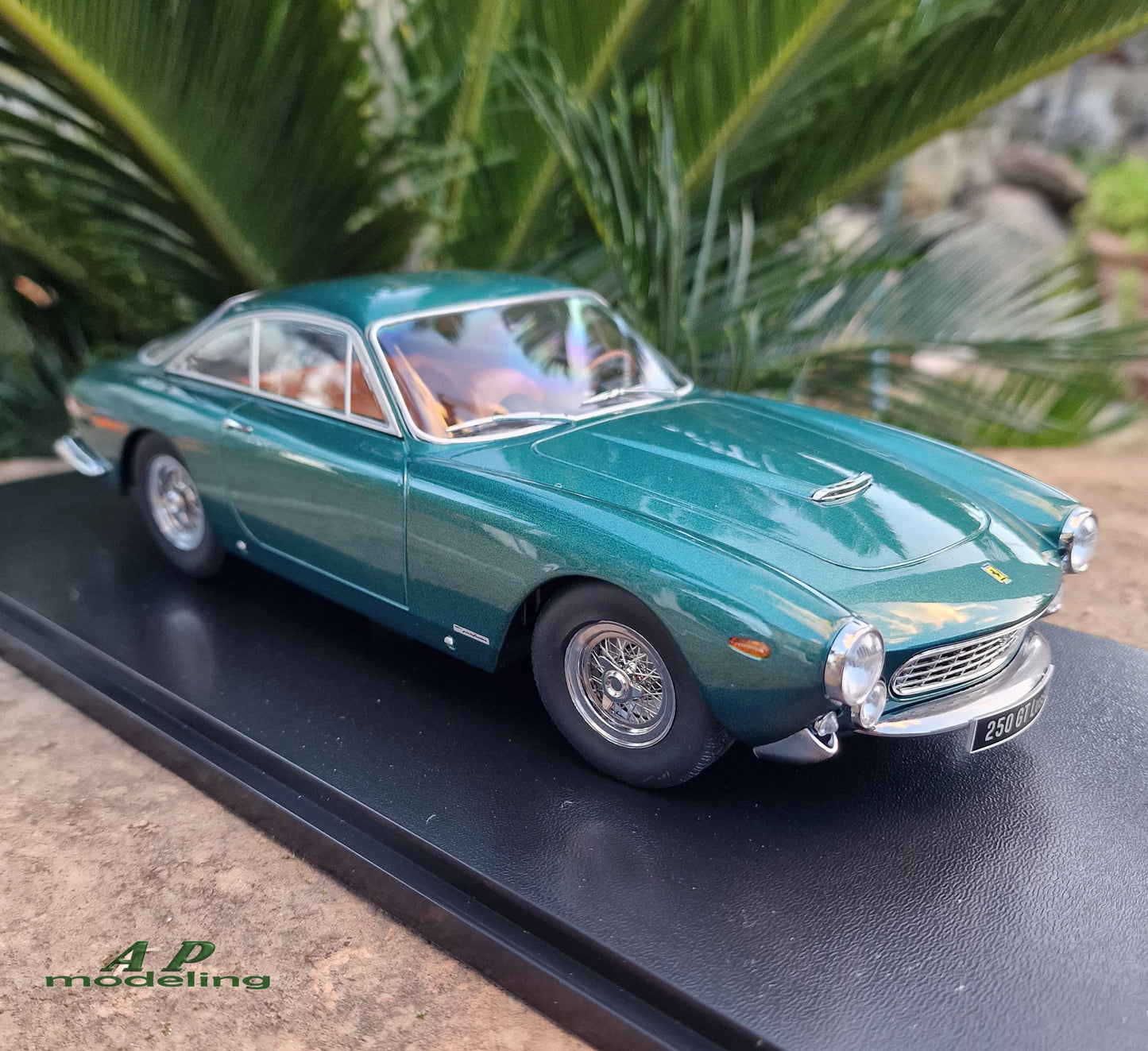 modellino auto scala 1/18 ferrari 250 GT lusso del 1962 modellini da collezione