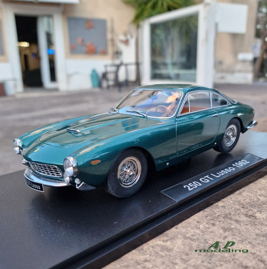modellino auto scala 1/18 ferrari 250 GT lusso del 1962 modellini da collezione