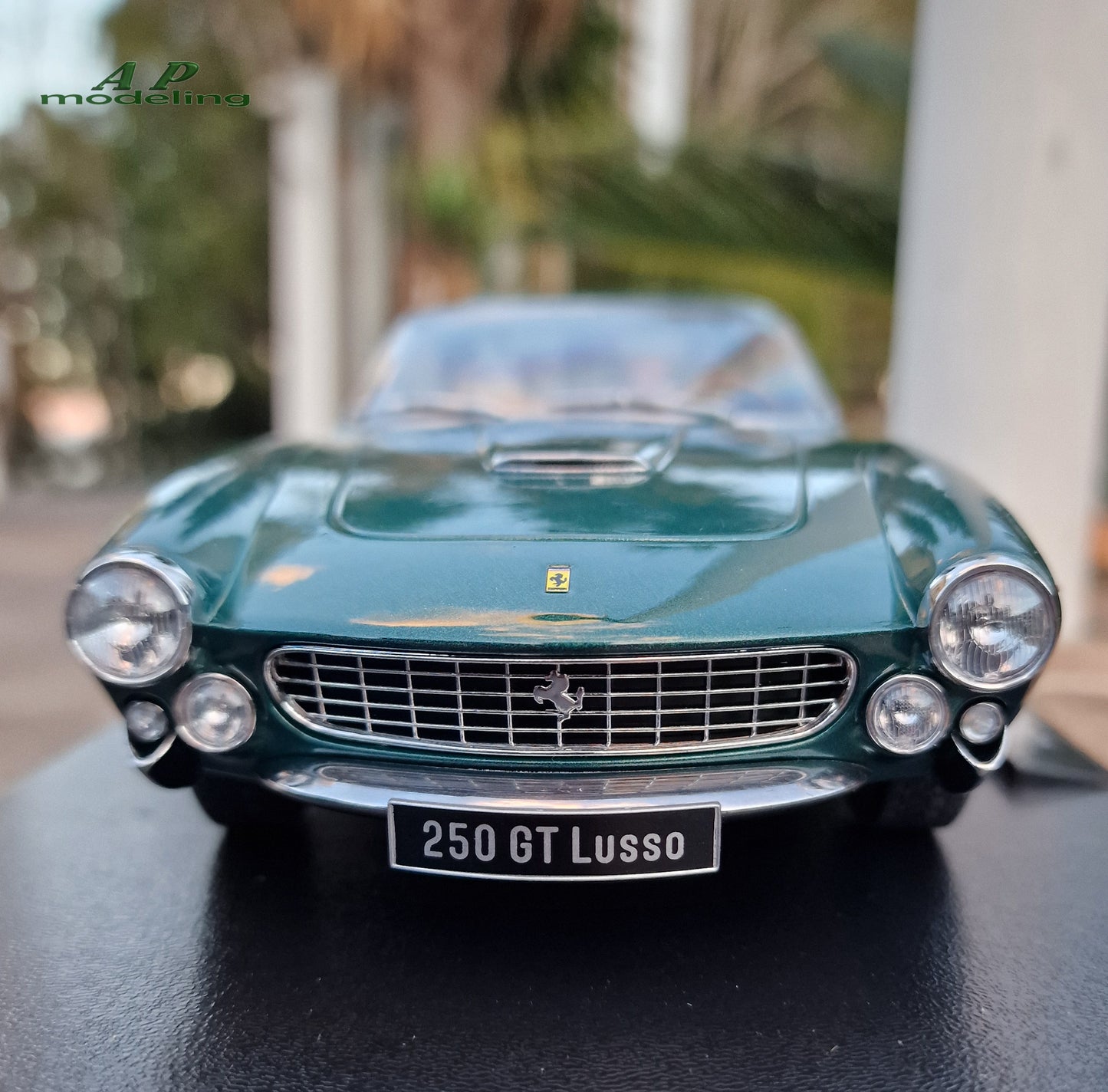 modellino auto scala 1/18 ferrari 250 GT lusso del 1962 modellini da collezione