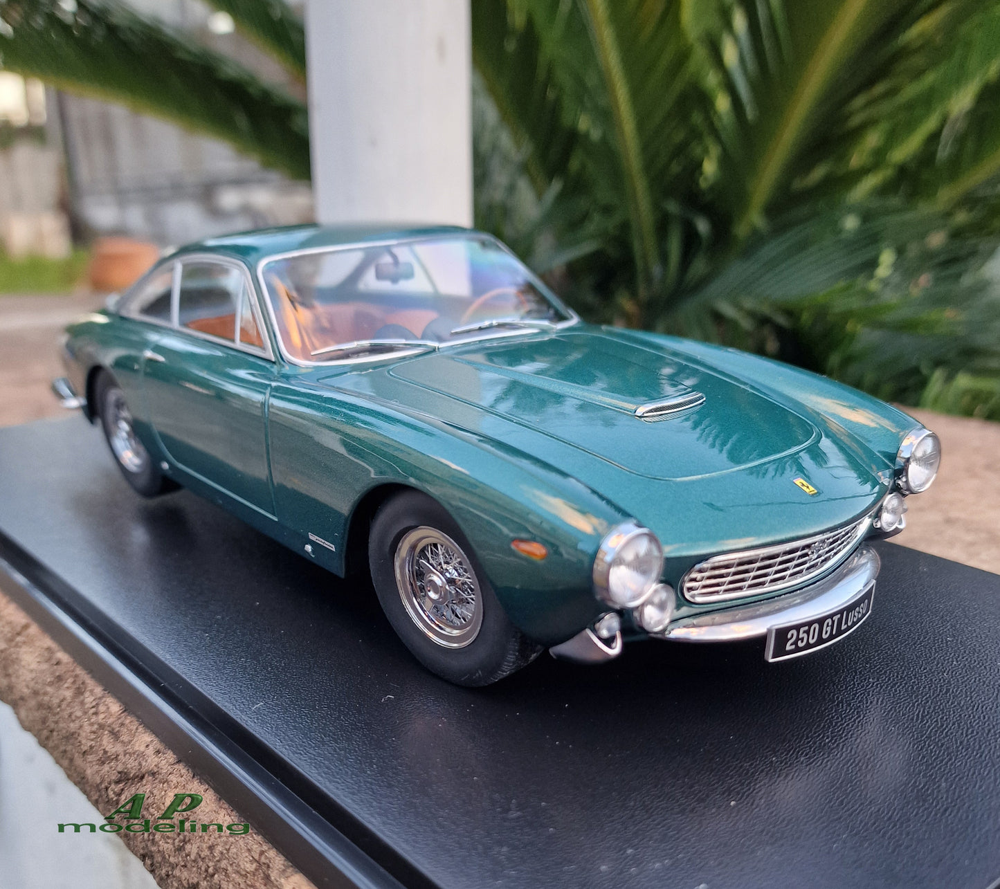 modellino auto scala 1/18 ferrari 250 GT lusso del 1962 modellini da collezione