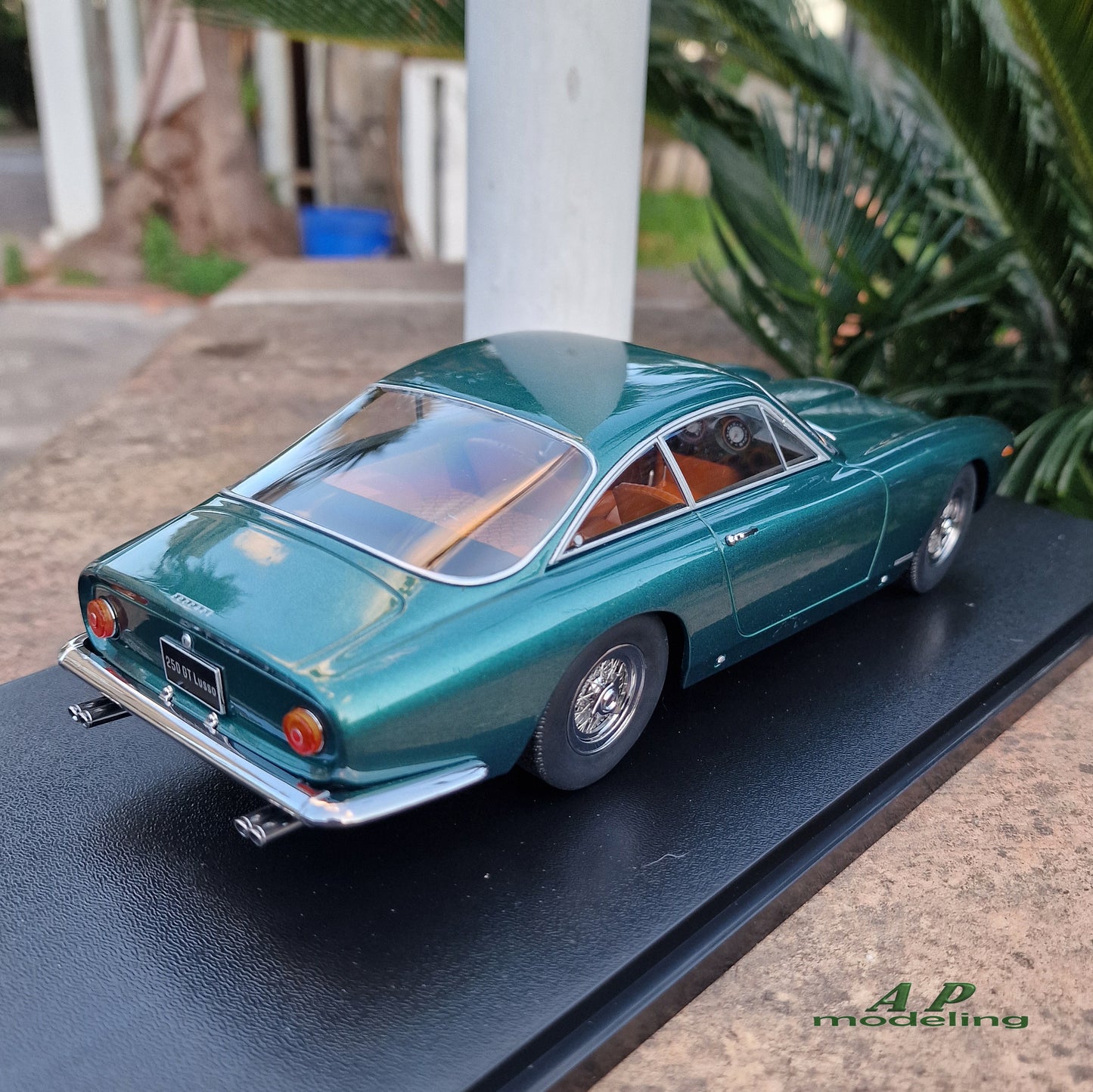 modellino auto scala 1/18 ferrari 250 GT lusso del 1962 modellini da collezione