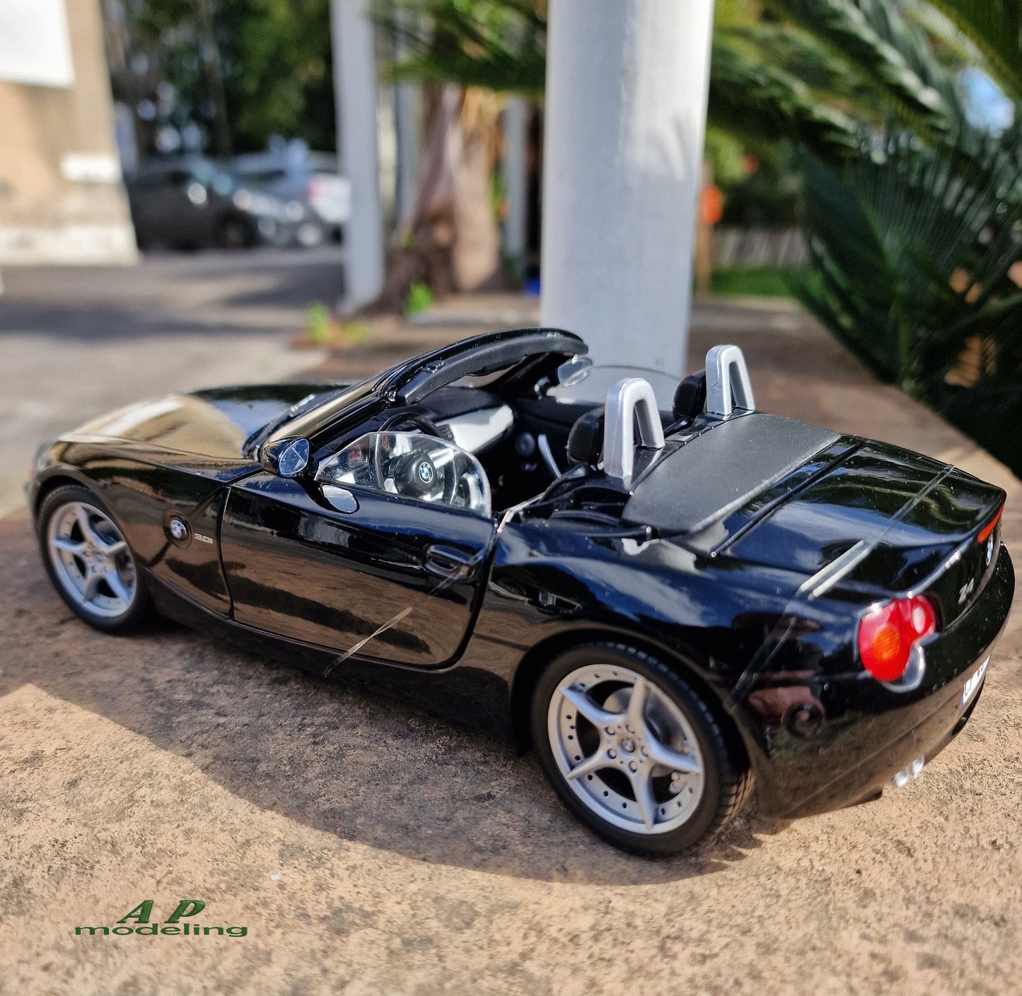 modellino auto scala 1/18 bmw Z4 cabrio modellini da collezione die cast