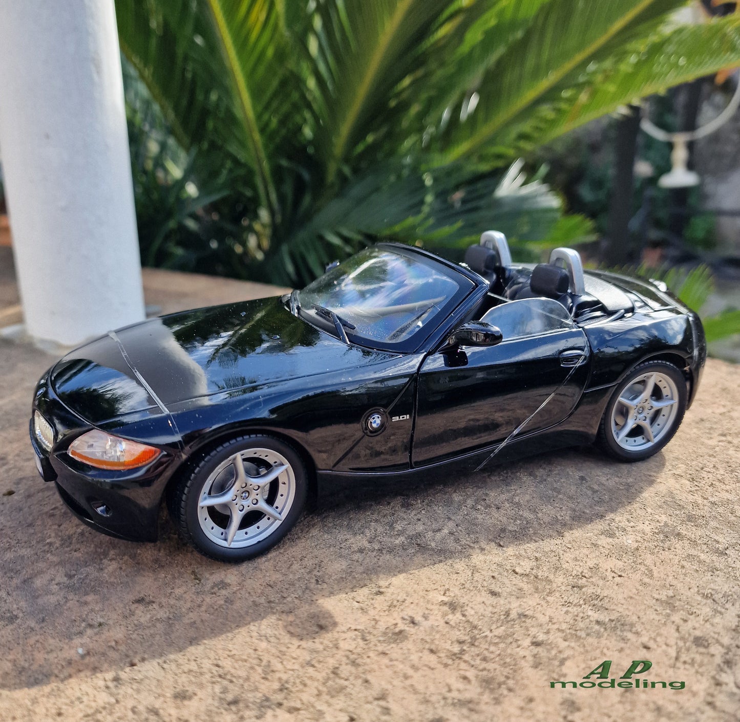 modellino auto scala 1/18 bmw Z4 cabrio modellini da collezione die cast