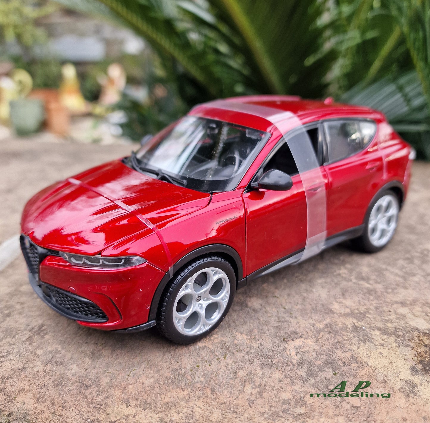 modellino auto 1:24 alfa romeo tonale rossa della bburago modellini die cast