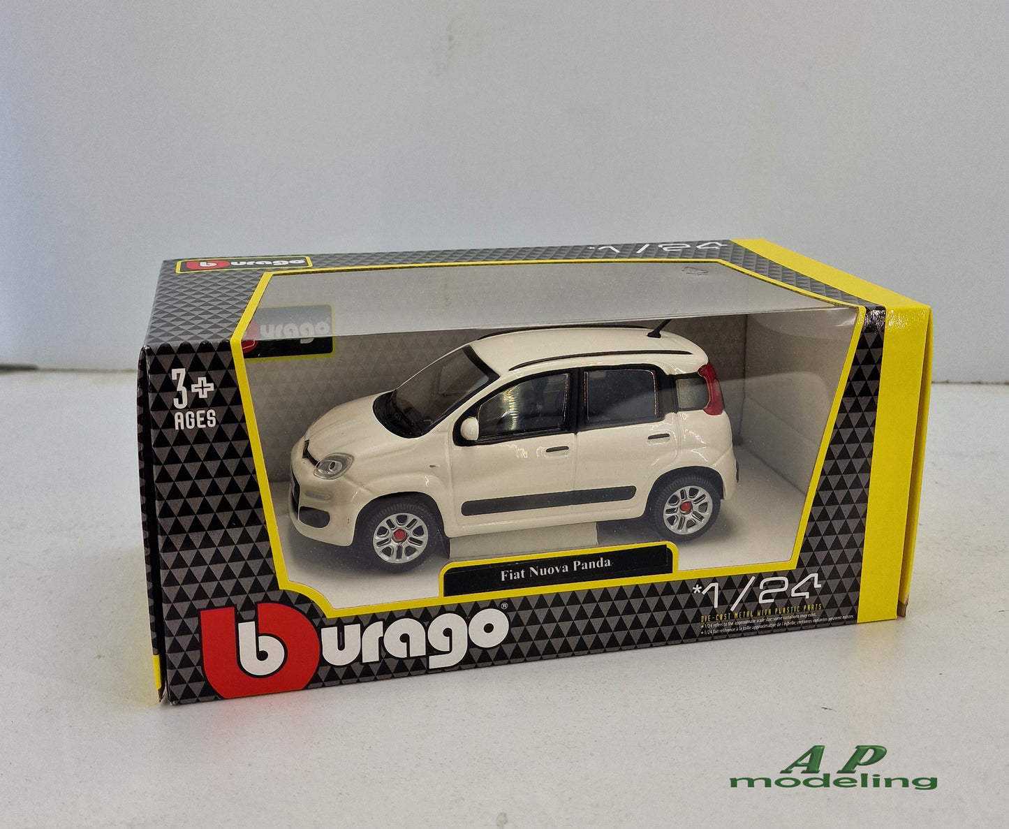 modellino auto scala 1/24 fiat nuova panda modellini da collezione bburago