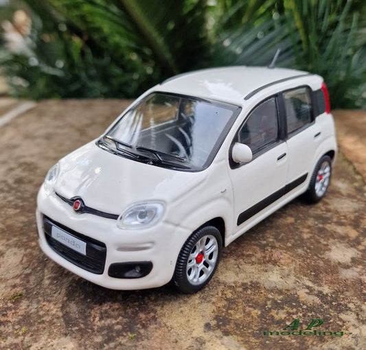 modellino auto scala 1/24 fiat nuova panda modellini da collezione bburago