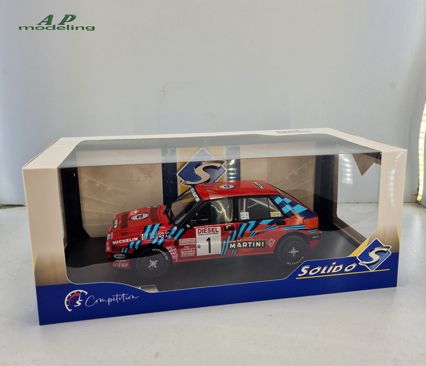 modellino auto 1/18 lancia delta HF integrale Rally San Remo 1989 della solido