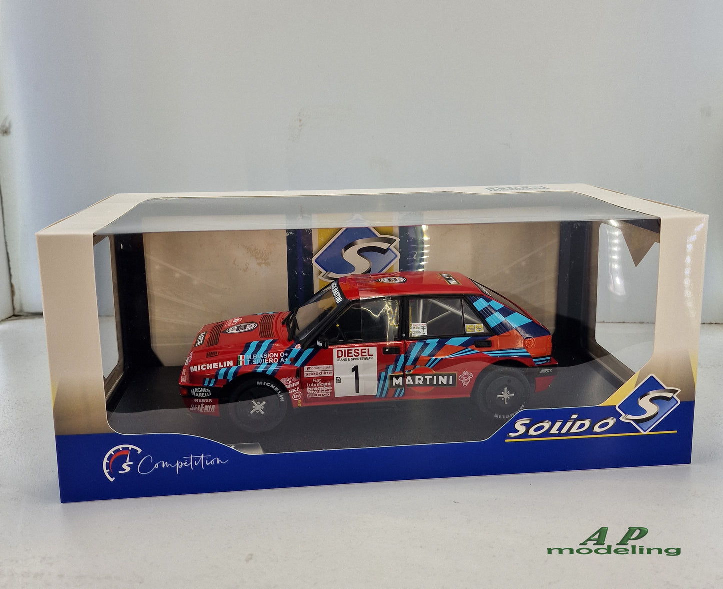 modellino auto 1/18 lancia delta HF integrale Rally San Remo 1989 della solido