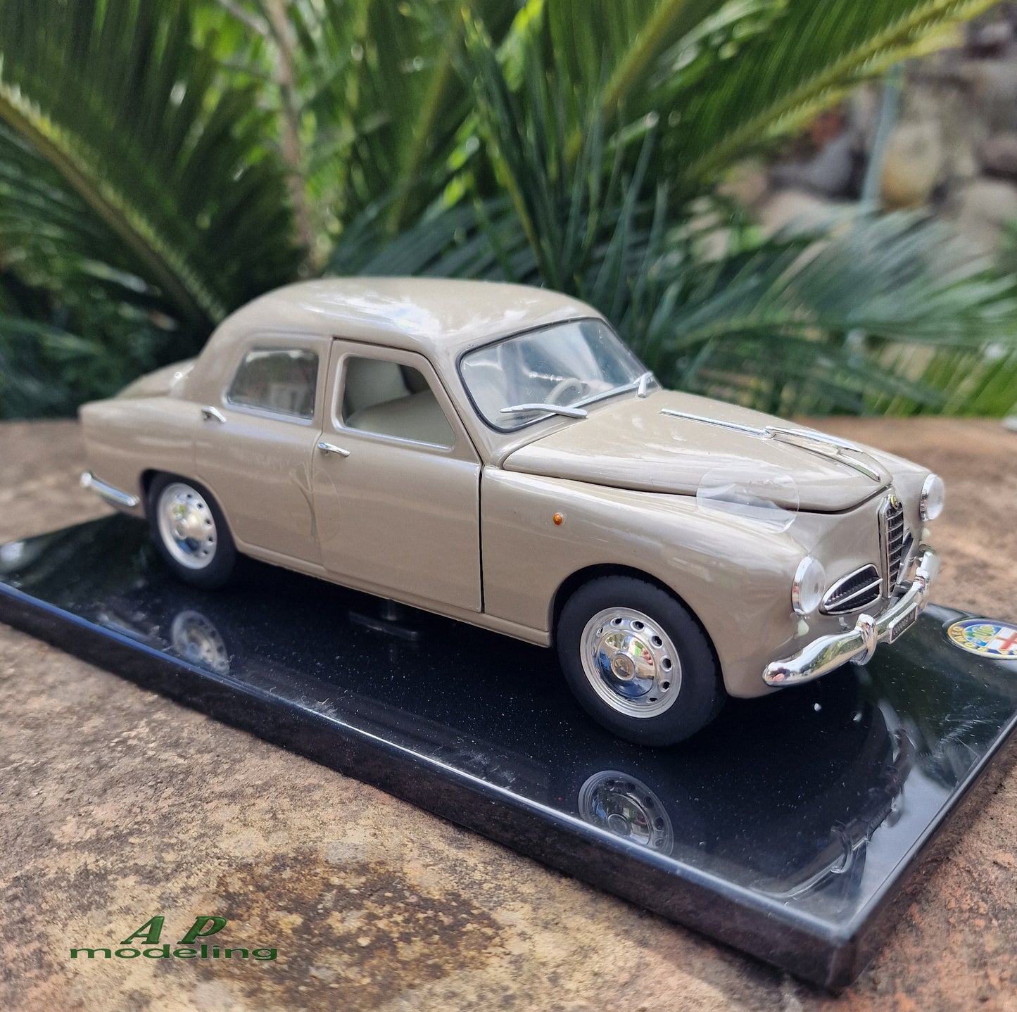 modellino auto 1/24 alfa romeo 1900 del 1950 modellini vintage da collezione usato