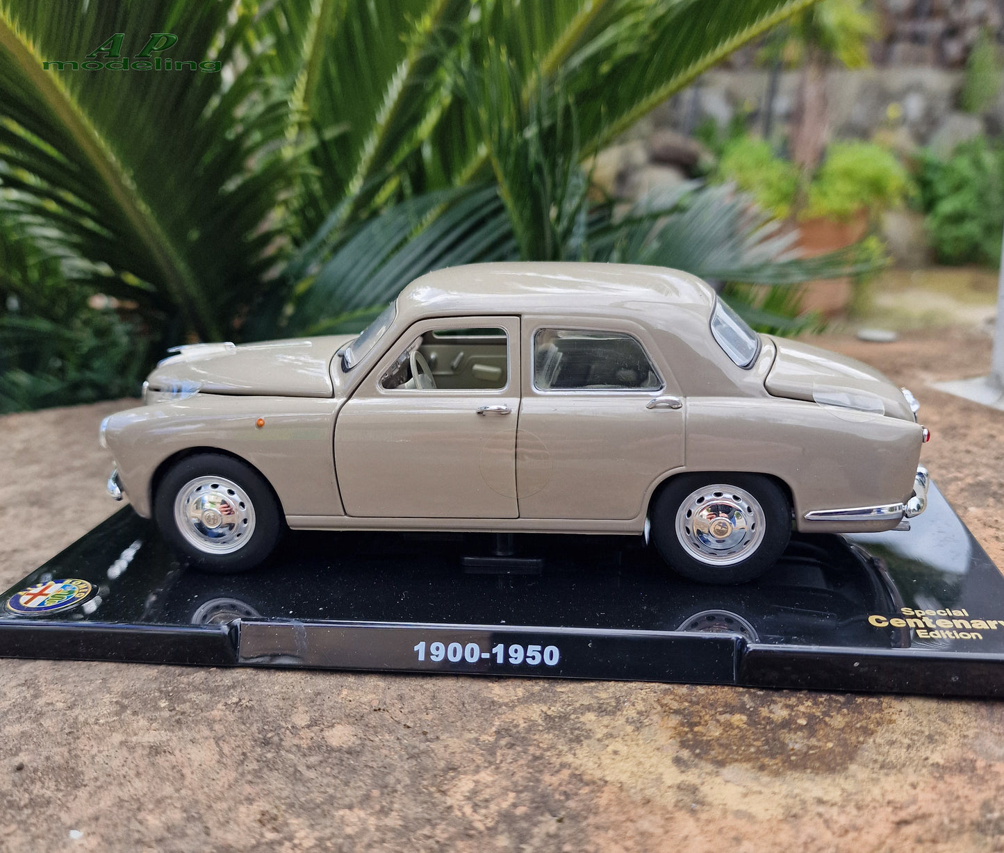 modellino auto 1/24 alfa romeo 1900 del 1950 modellini vintage da collezione usato