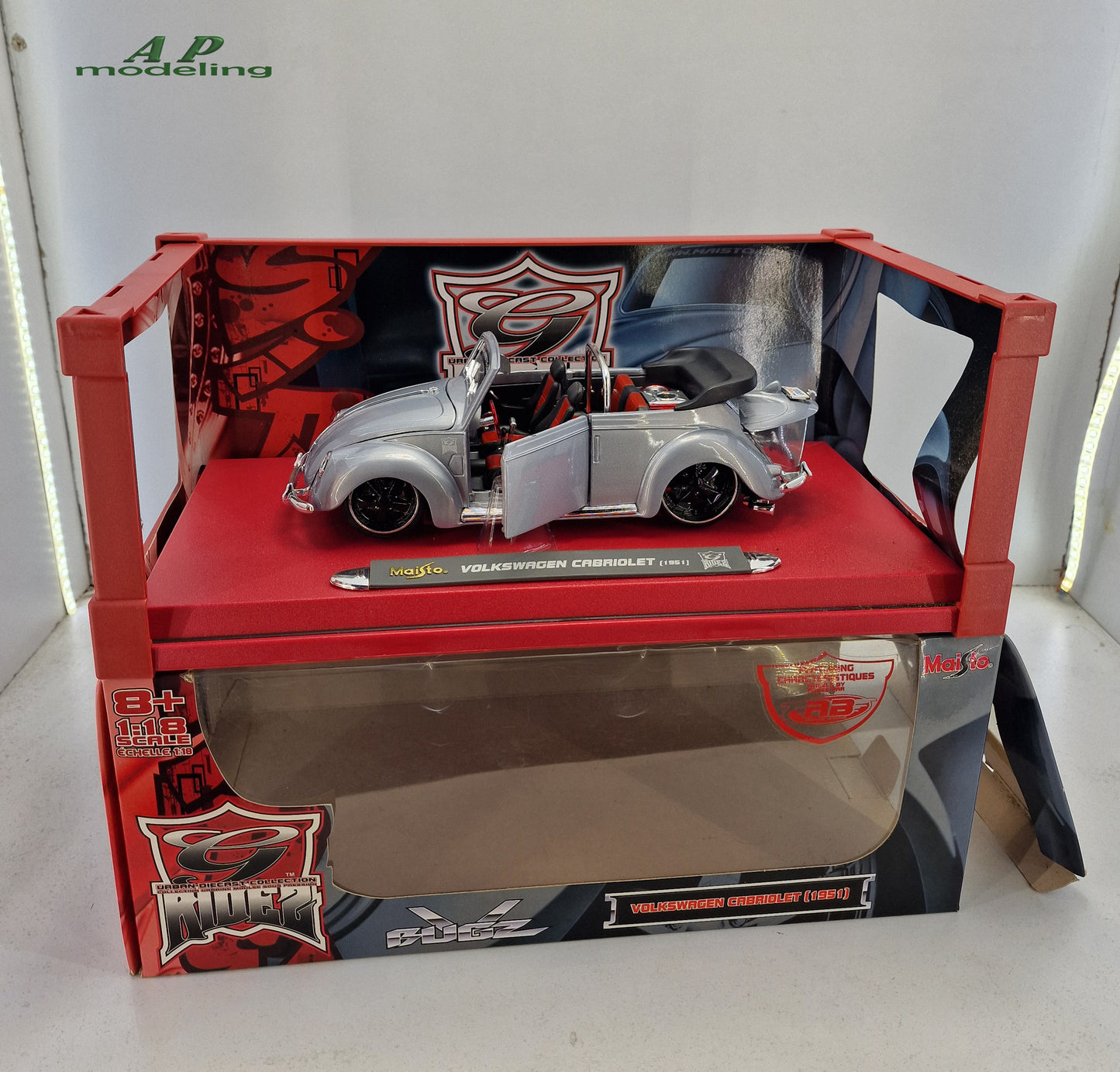 modellino auto scala 1/18 Volkswagen cabriolet della maisto bugz modellini