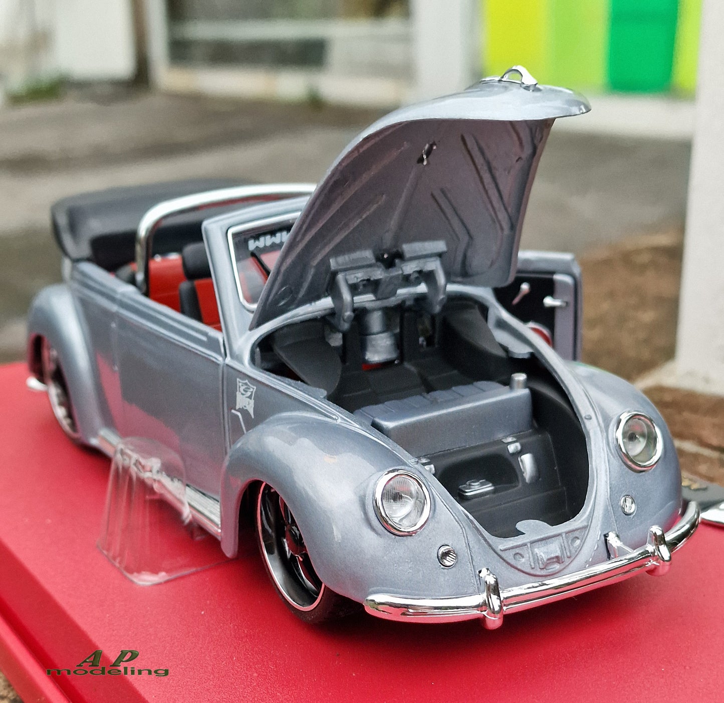 modellino auto scala 1/18 Volkswagen cabriolet della maisto bugz modellini