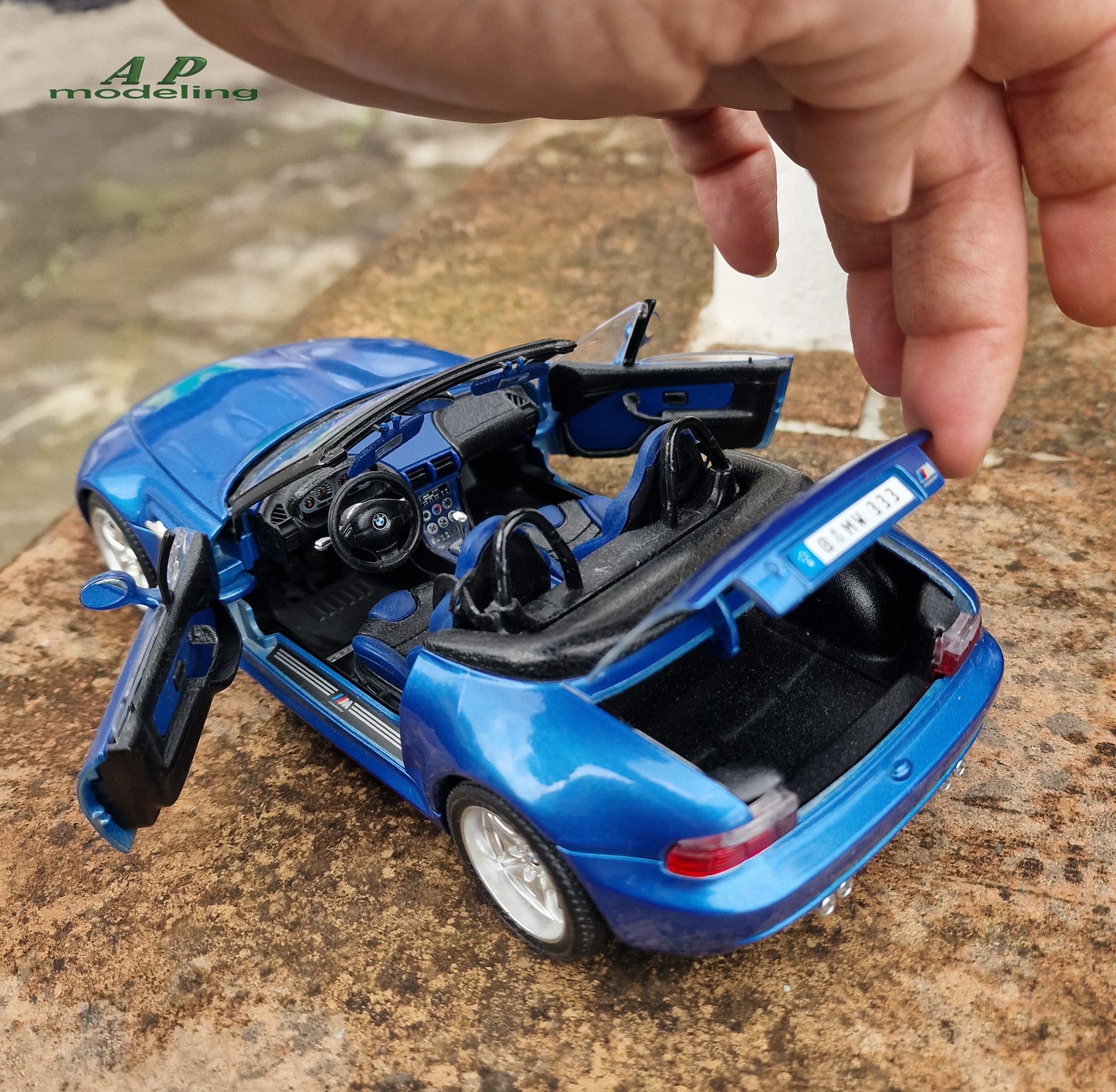 modellino auto scala 1/18 bmw z3 roadster modellini da collezione della bburago