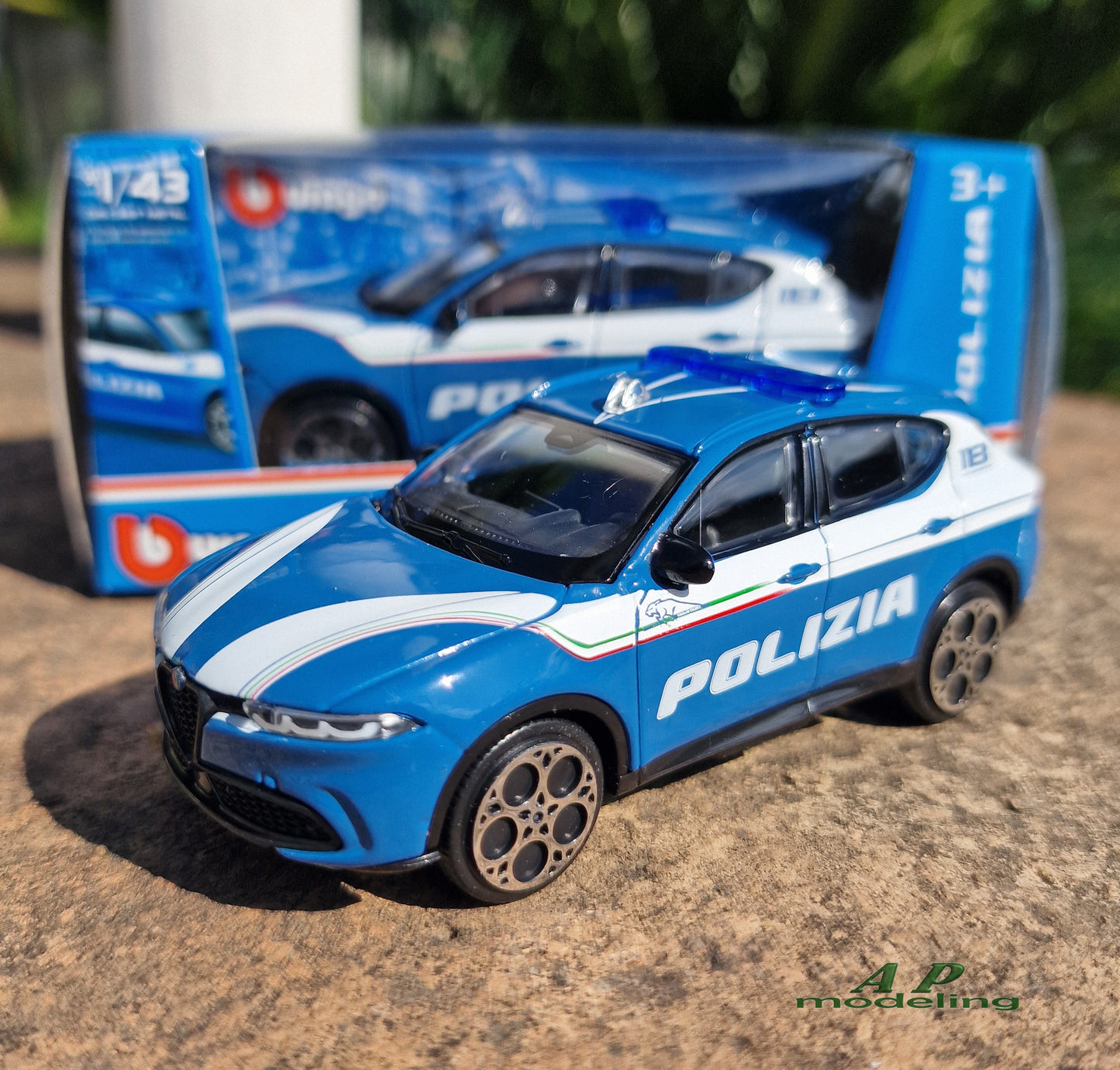 modellino auto scala 1/43 alfa romeo tonale della polizia modellini bburago