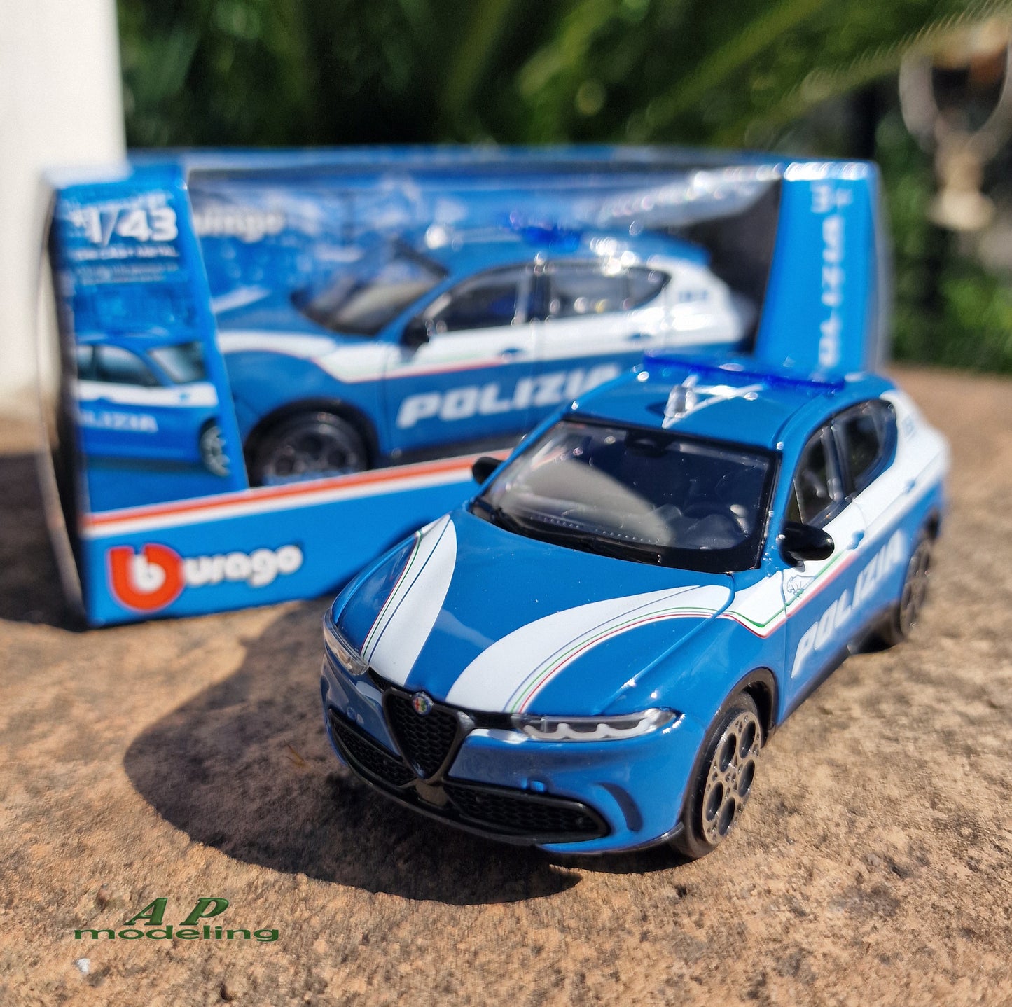 modellino auto scala 1/43 alfa romeo tonale della polizia modellini bburago