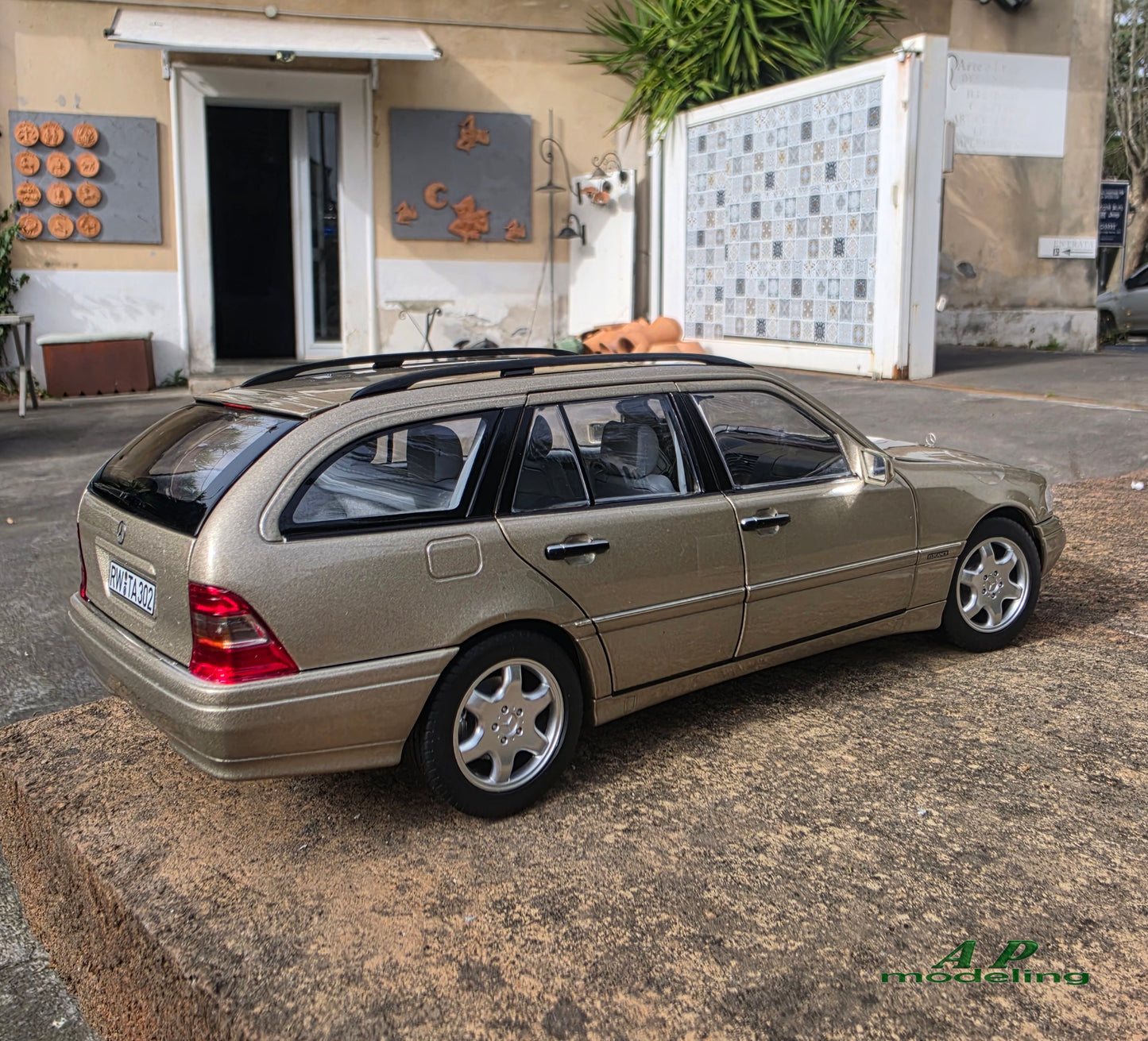 modellino auto scala 1/18 mercedes benz classe C sw del 1997 modellini norev
