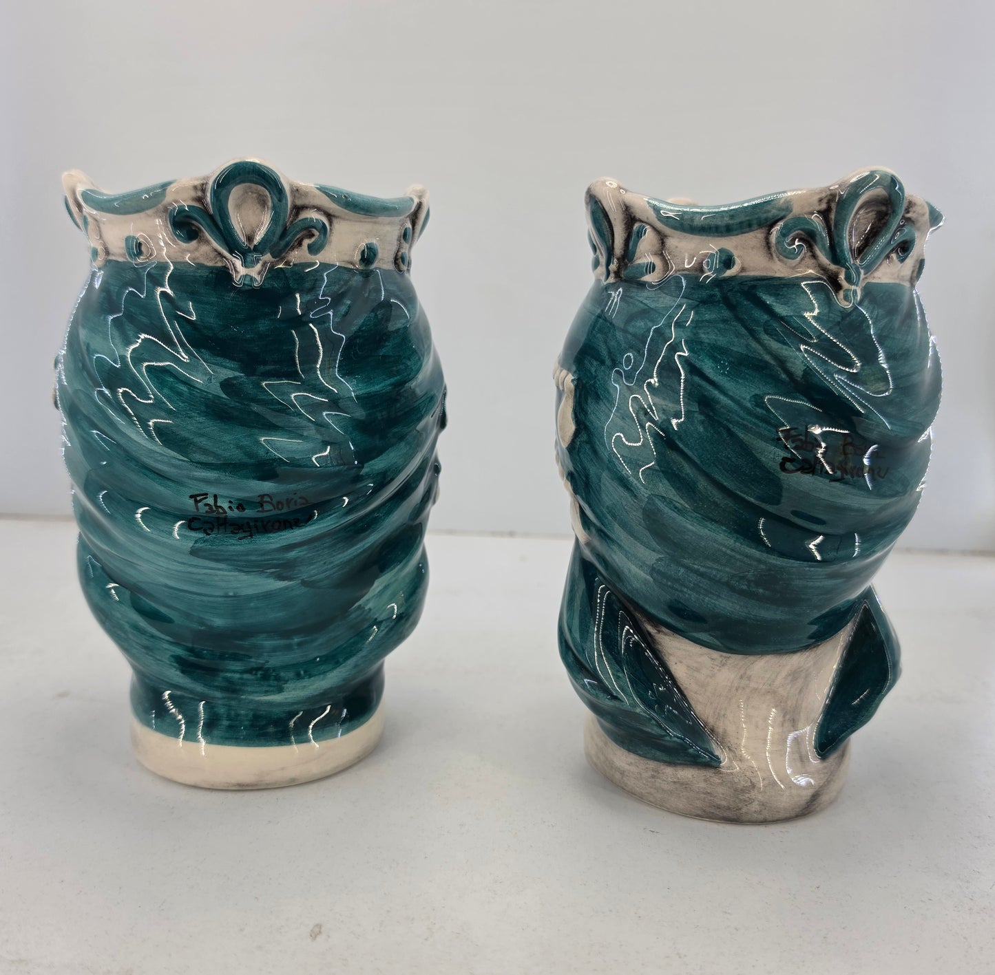 Condividi coppia di teste di moro in ceramica di Caltagirone vasi soprammobili cm 19