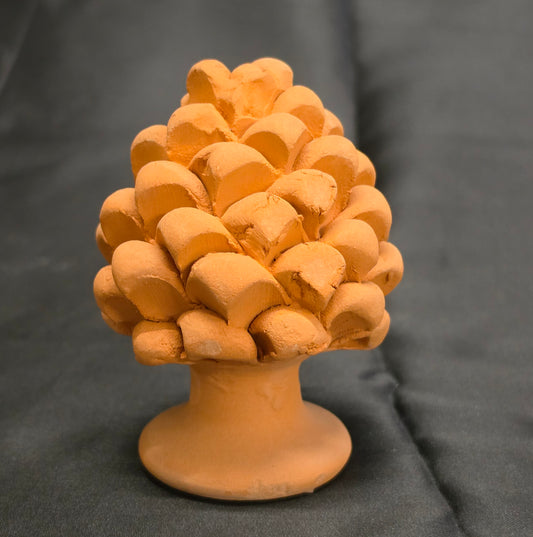 Soprammobile siciliano Pigna portafortuna in terracotta rossa grezza h 10,5cm con difetto