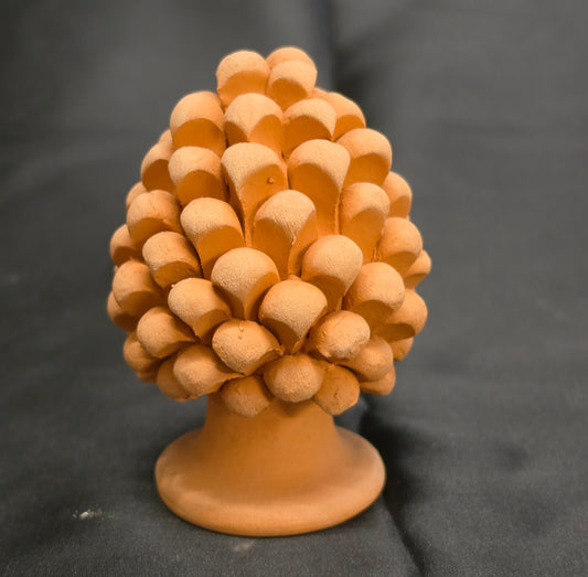 Soprammobile siciliano Pigna portafortuna in terracotta rossa grezza h 10cm