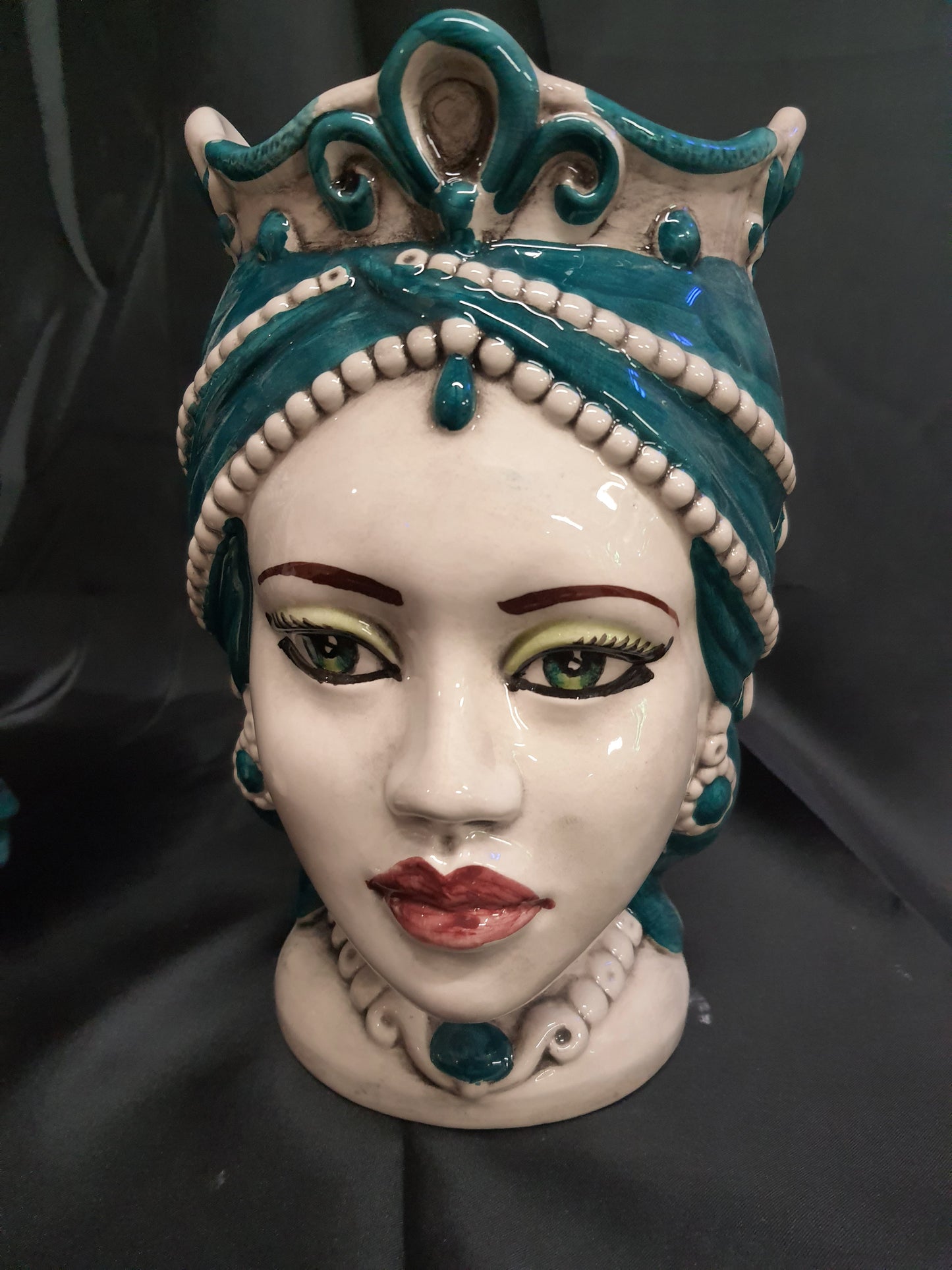 Teste di moro in ceramica di Caltagirone coppia soprammobili moderni altezza 26cm