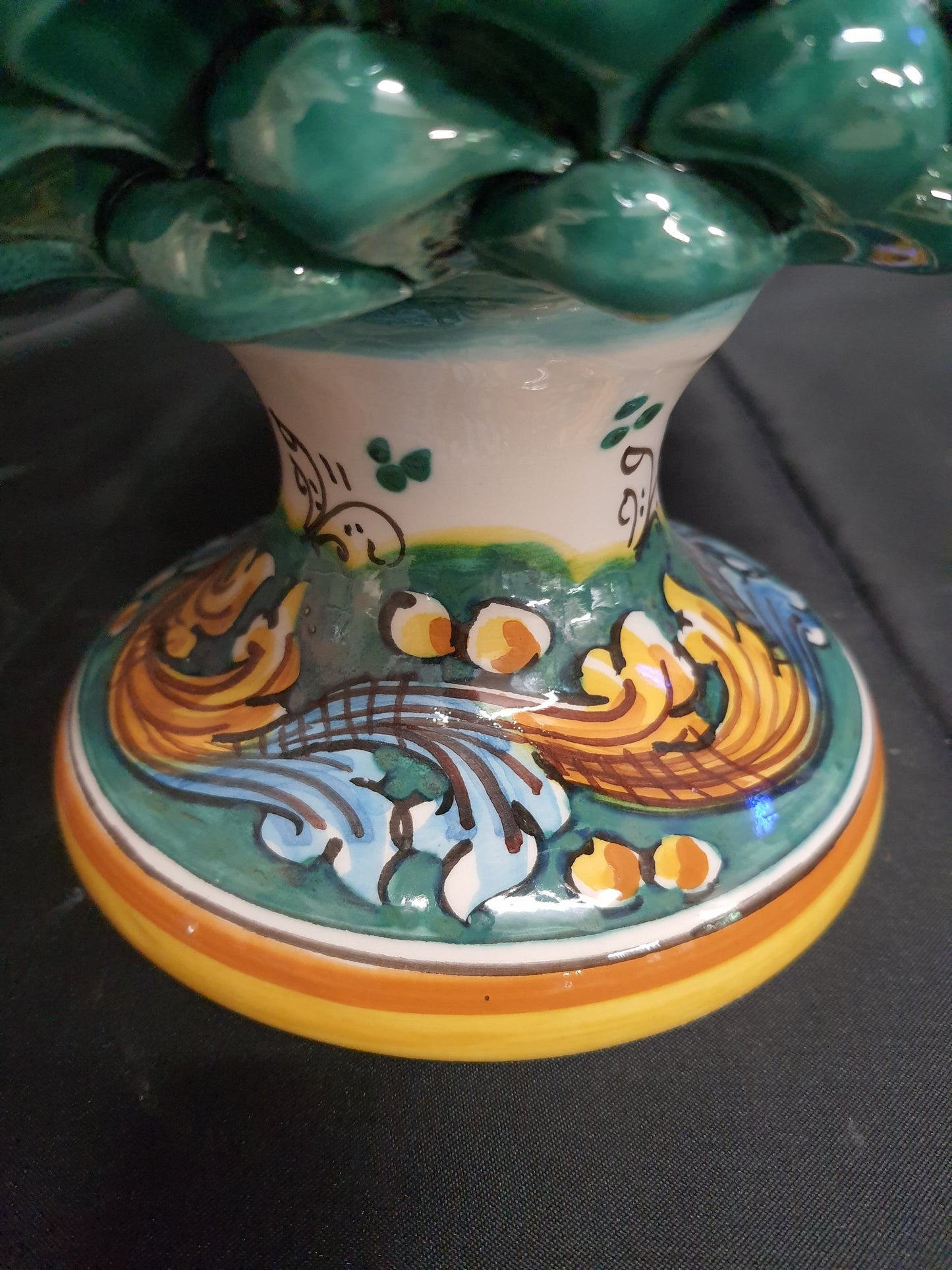 Pigna in Ceramica di Caltagirone soprammobile portafortuna verde lucido alt 31cm