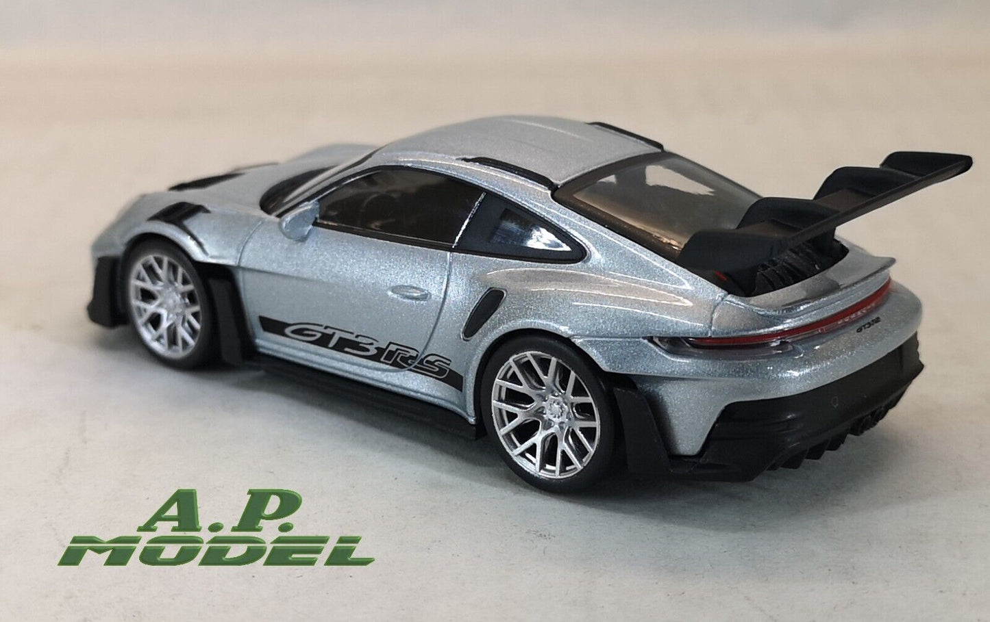 modellino auto 1:43 Porsche 911 GT3 RS del 2022 modellini da collezione norev g