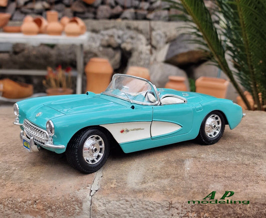 modellino auto 1:18 Chevrolet corvette del 1957 modellini da collezione vintage usata