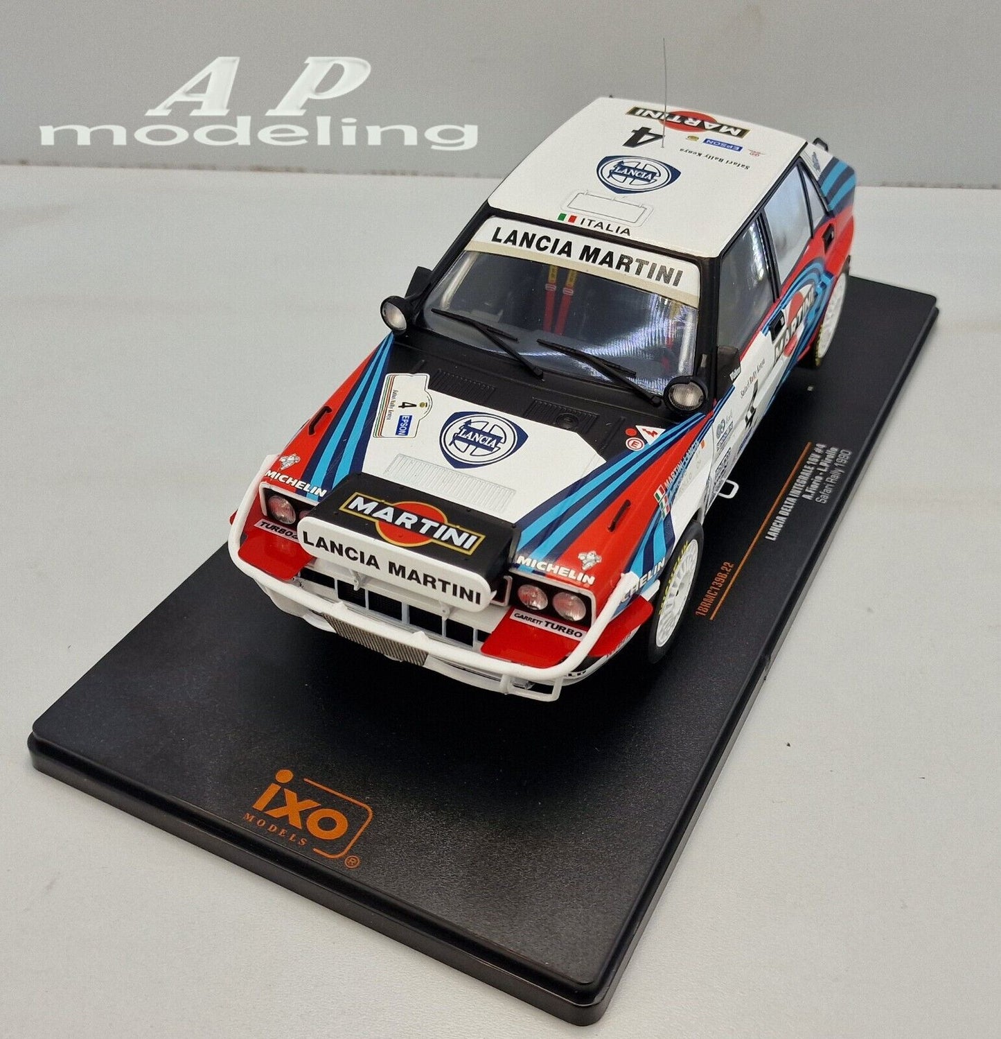 modellino auto scala 1/18 lancia delta integrale 16v martini safari rally 1990