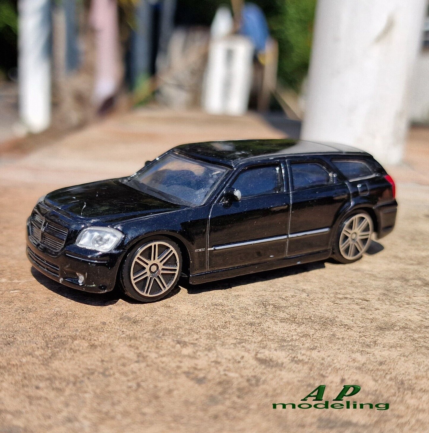 modellino auto scala 1/43 Dodge magnum RT 2006 modellini die cast usato